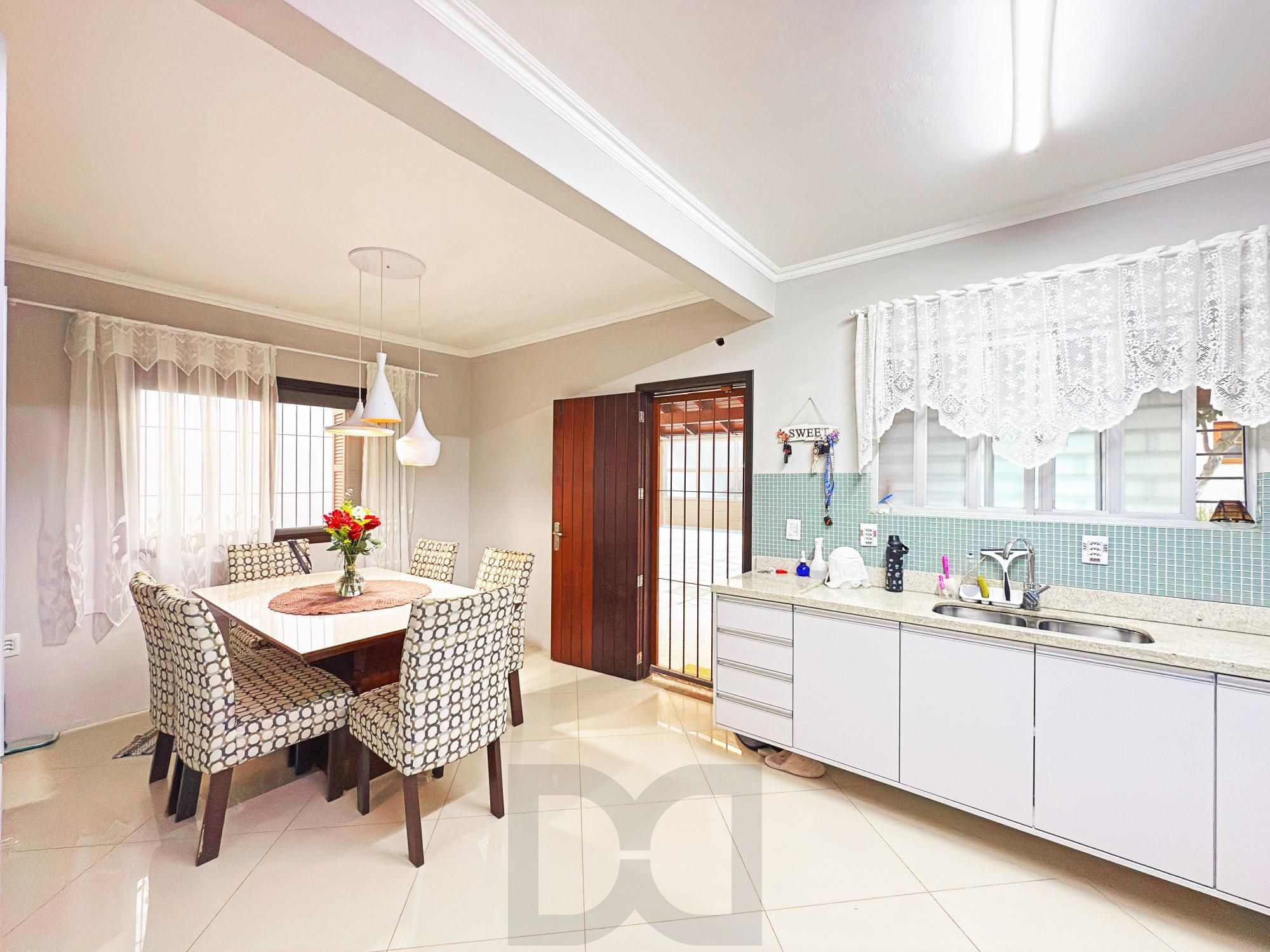 Casa à venda na Cavalhada – 2 Dormitórios com 330m² de terreno. — foto 23