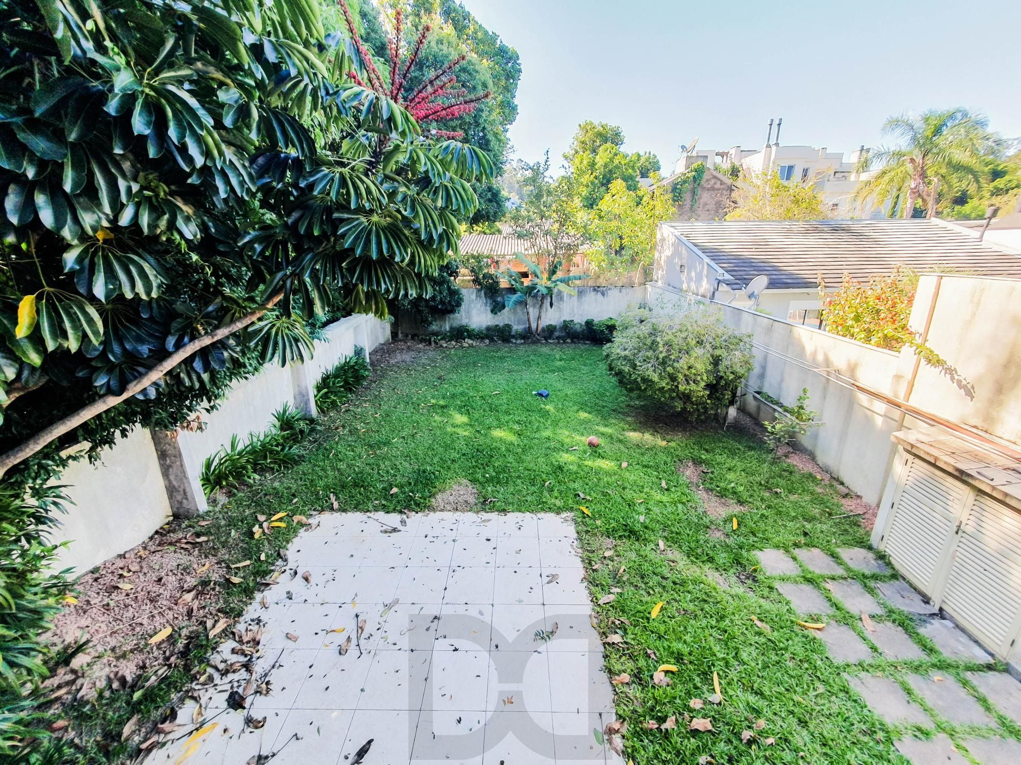 Linda e Ampla Casa com 4 dormitórios no Bairro Ipanema. — foto 32