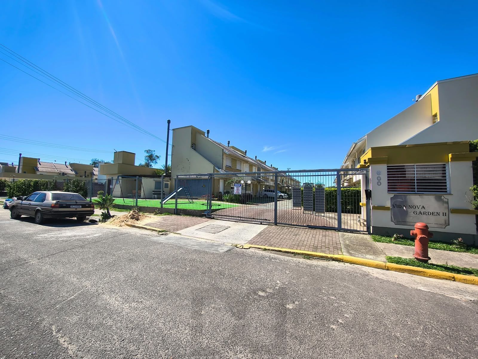 Casa em Condomínio com 3 Dormitórios, 137 m² e 2 Vagas na Zona Sul de PoA. — foto 36