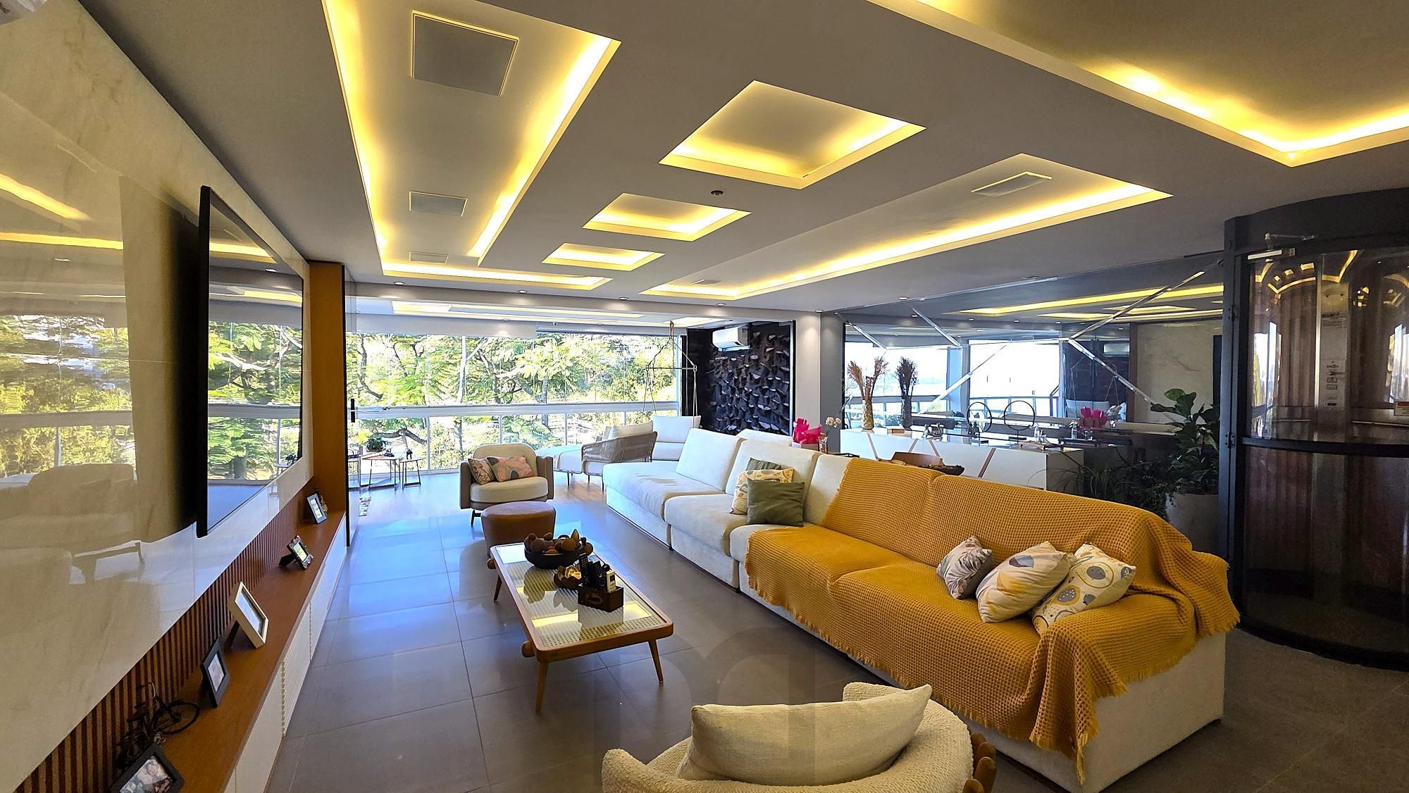 Cobertura de Alto Padrão com 357m2, 3 suítes e 3 vagas de garagem. Vista Permanente para o Guaíba | Porteira Fechada | Bairro Cristal. — foto 4