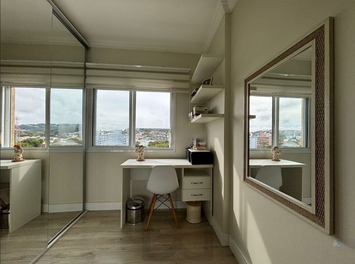 Apartamento com 2 dormitórios sendo 1 suíte, com churrasqueira e vaga coberta. — foto 16