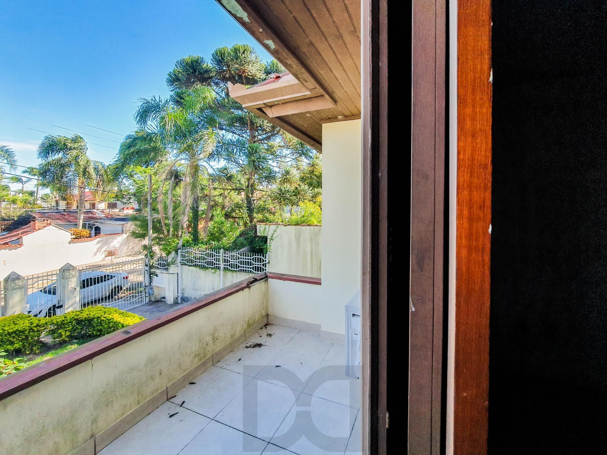 Linda e Ampla Casa com 4 dormitórios no Bairro Ipanema. — foto 21