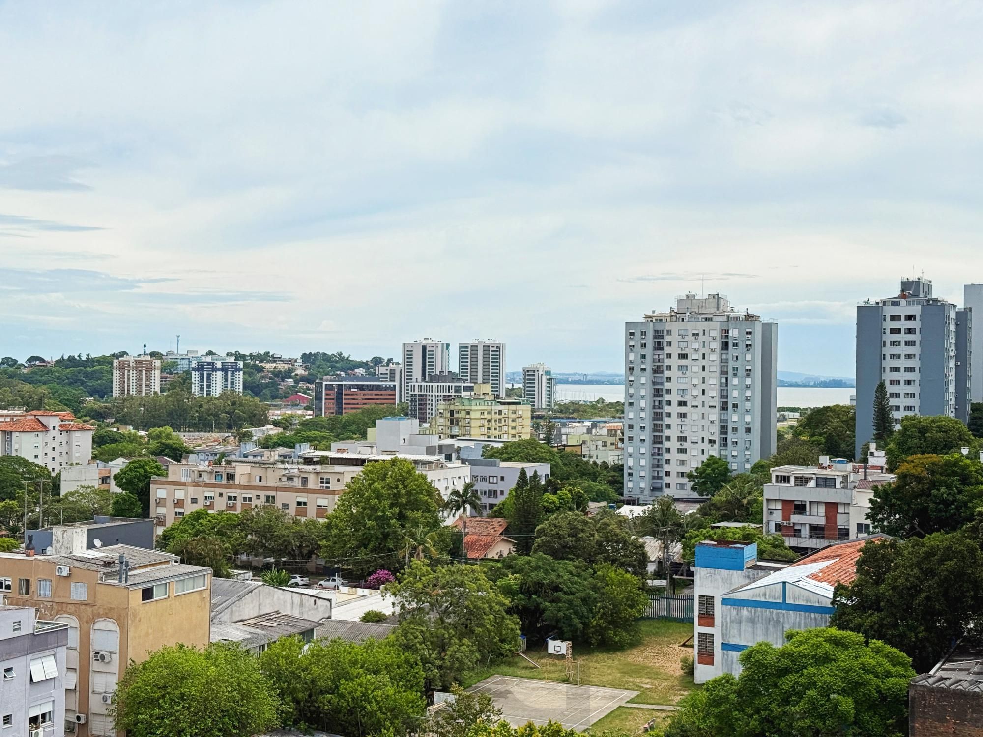 Apartamento semimobiliado no Cristal — foto 32