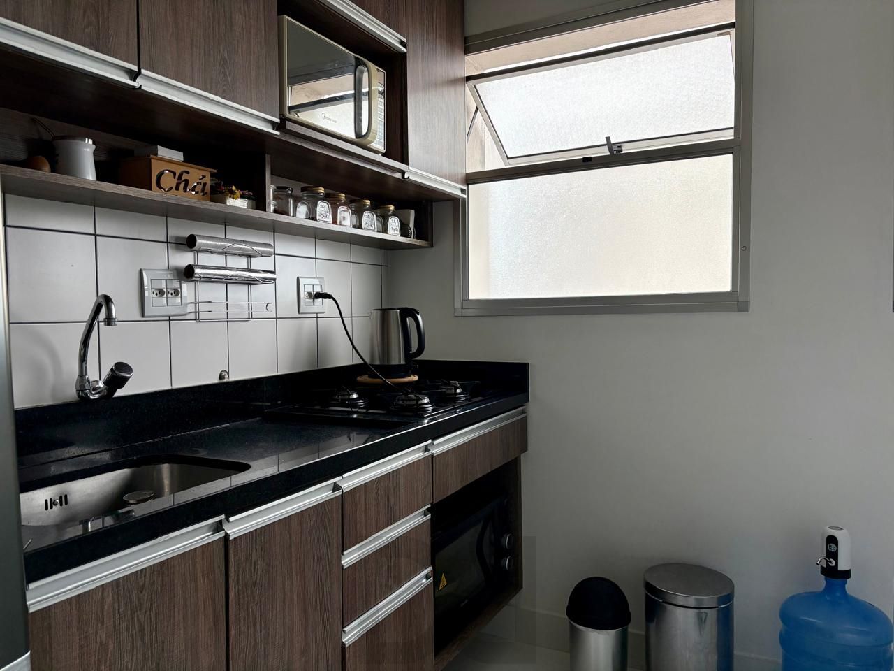 Apartamento 2 dormitórios com sacada e churrasqueira e vaga de garagem coberta — foto 10