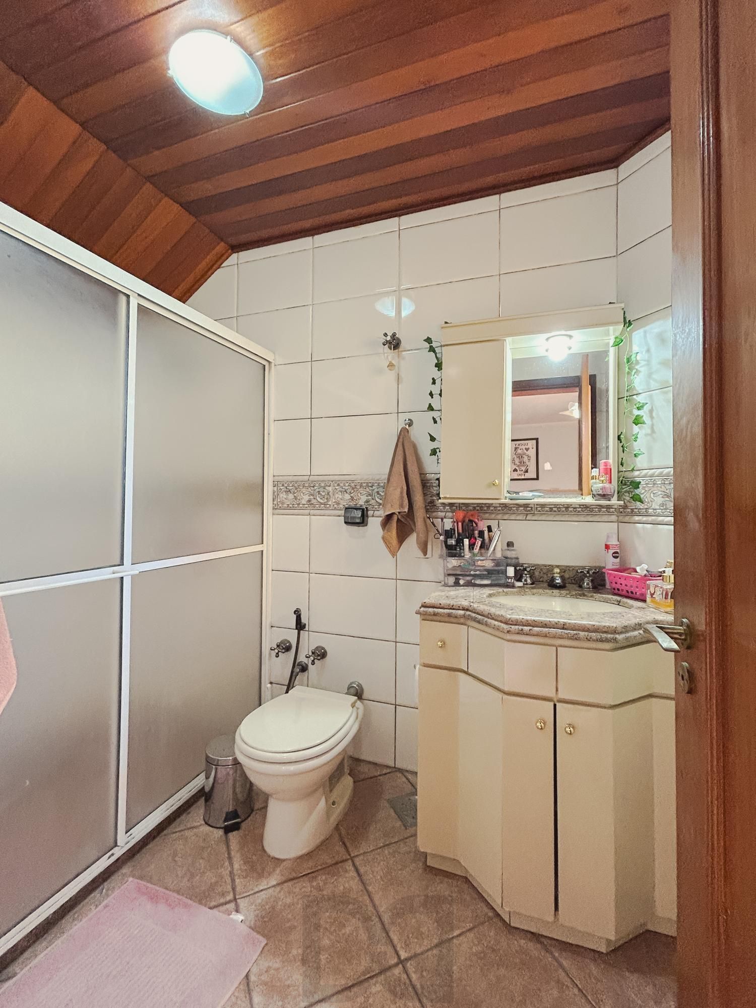 Casa com 4 suítes, piscina e área gourmet no bairro Tristeza. — foto 37