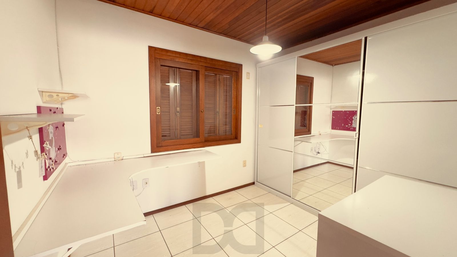 Excelente Residência com 3 dormitórios sendo 2 deles suítes de casal. — foto 21