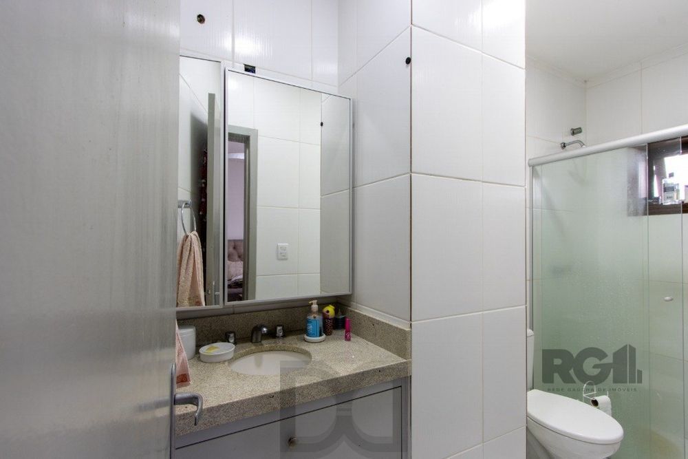 Casa em condomínio com 3 dormitórios, vaga coberta, churrasqueira - Bairro Camaquã — foto 28