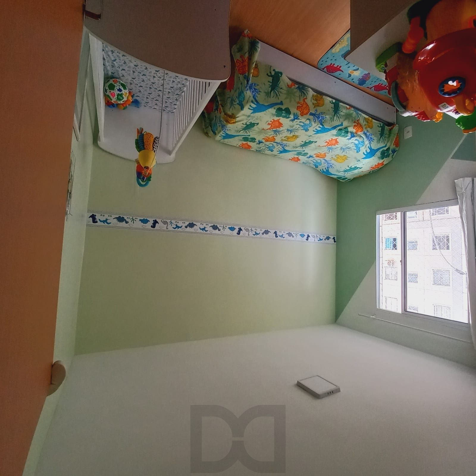 Apartamento 2 Dormitórios, sacada com churrasquieira, 1 vaga  Portaria 24h — foto 12