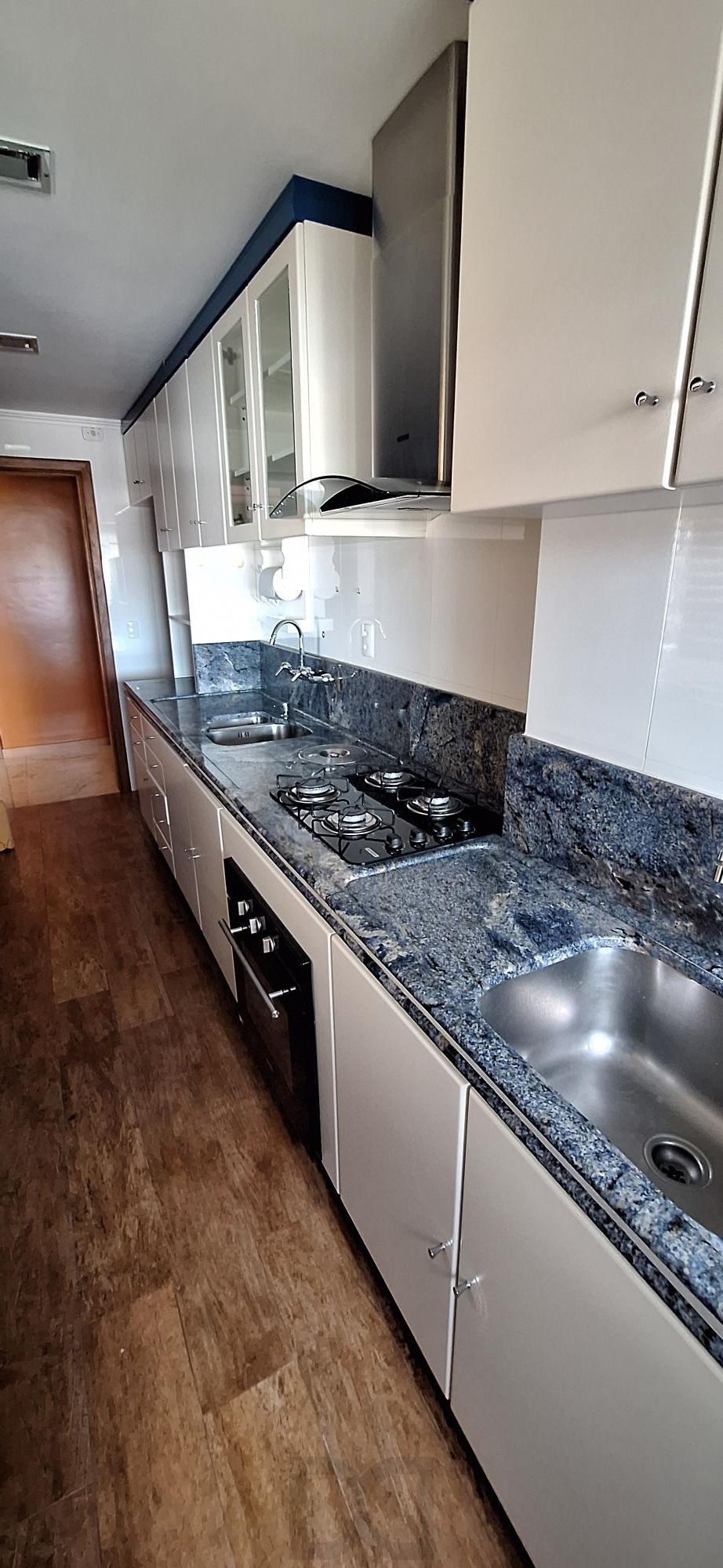 LINDO APARTAMENTO COM VISTAS NA MELHOR LOCALIZAÇÃO DO BAIRRO PETRÓPOLIS — foto 18