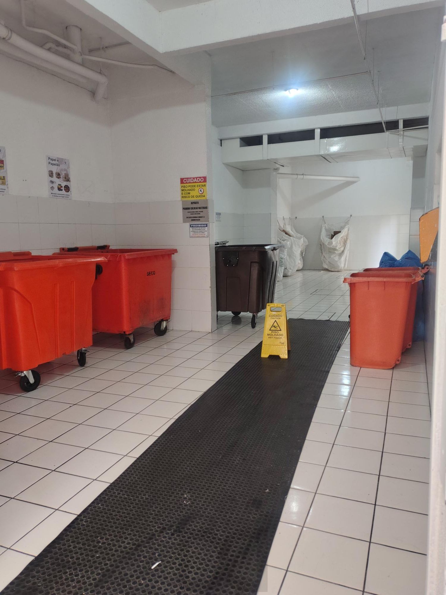 Apartamento 3 quartos, 1 suíte, 1 vaga, Bairro Vila Ipiranga, Porto Alegre RS — foto 54