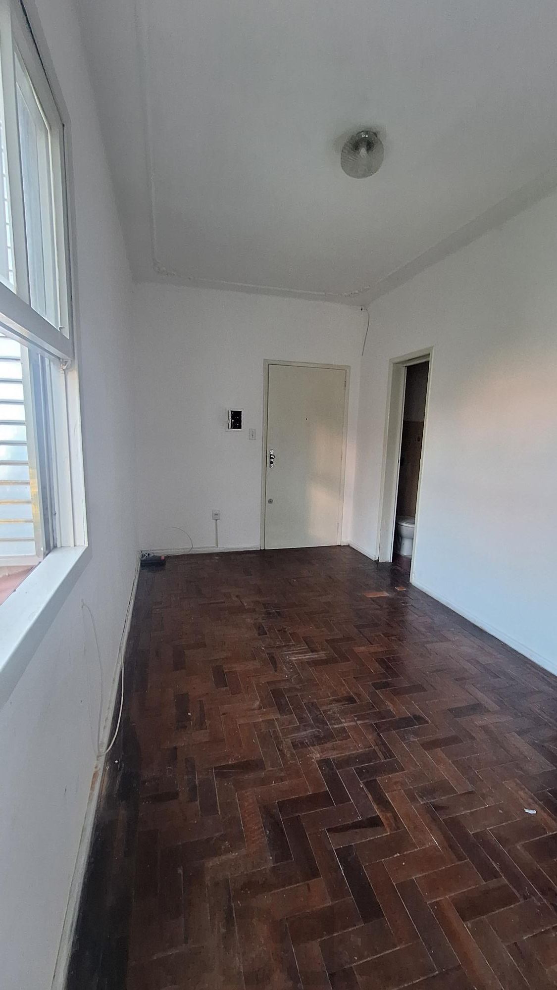Kitnet  em ótima localização -  Cidade Baixa — foto 2