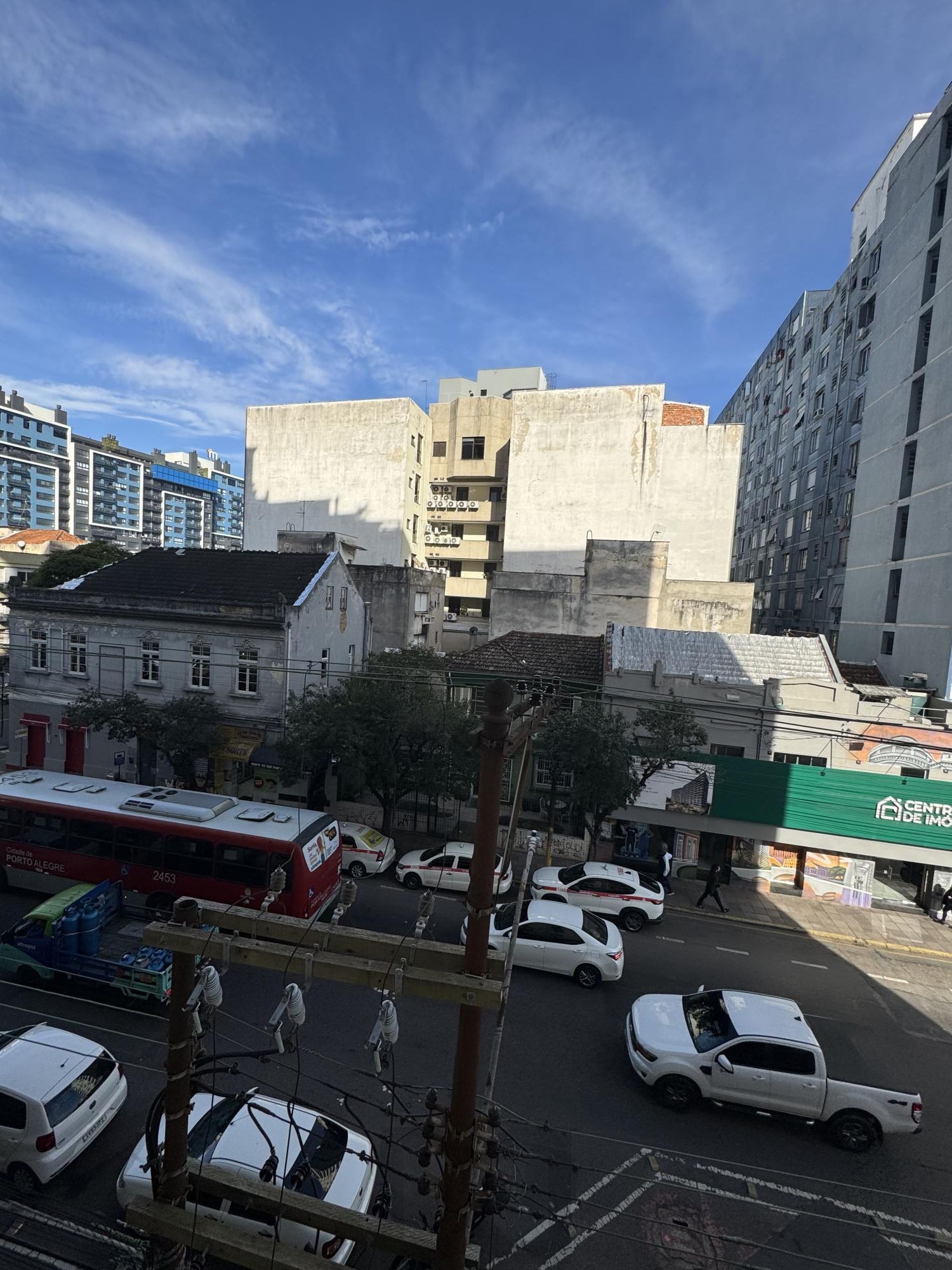 Apartamento de 2 Dormitórios com Elevador na Cidade Baixa — foto 12