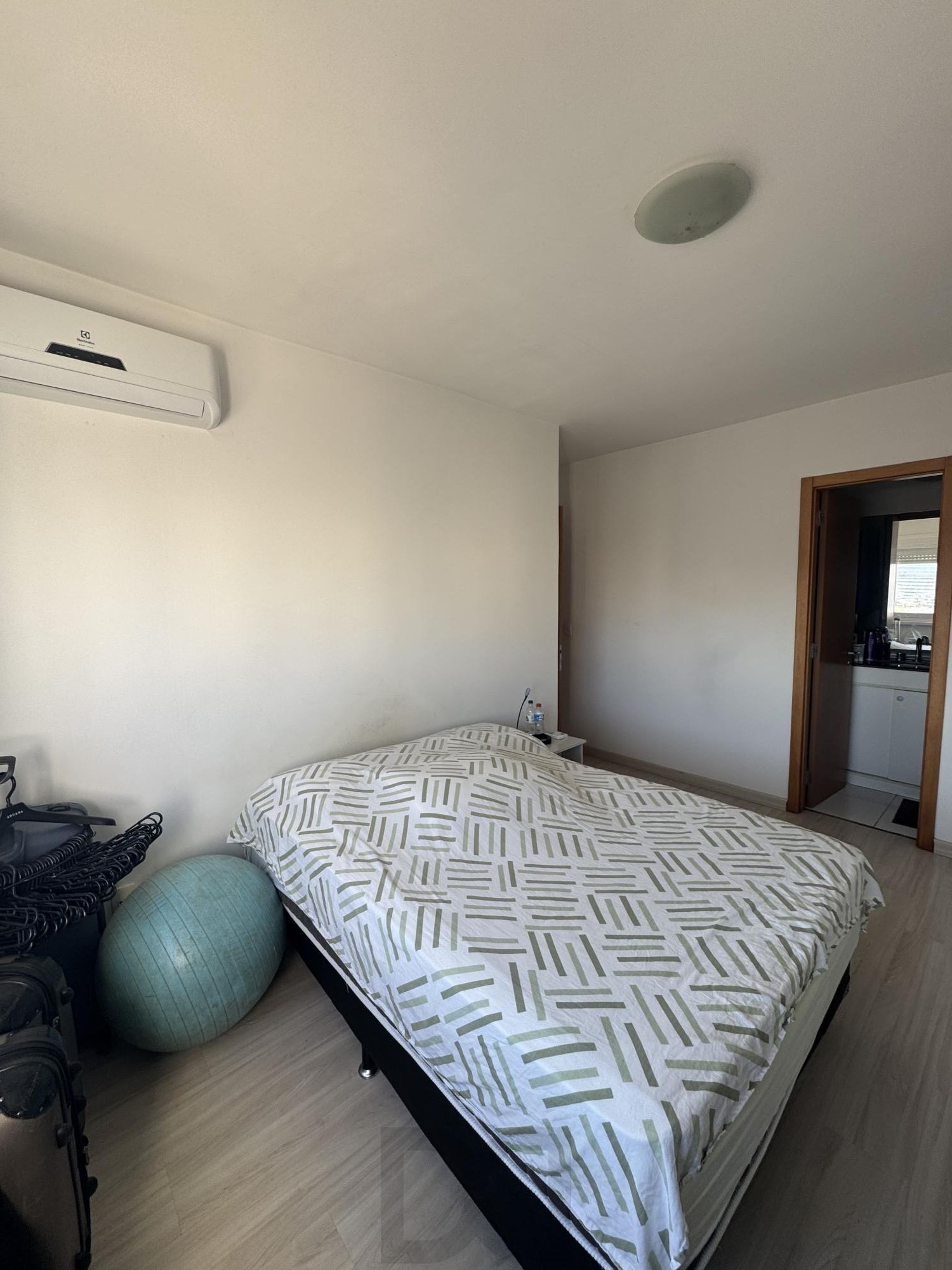 Oportunidade Imperdível! Apartamento de 2 Quartos e garagem na Cidade Baixa, Porto Alegre! — foto 17