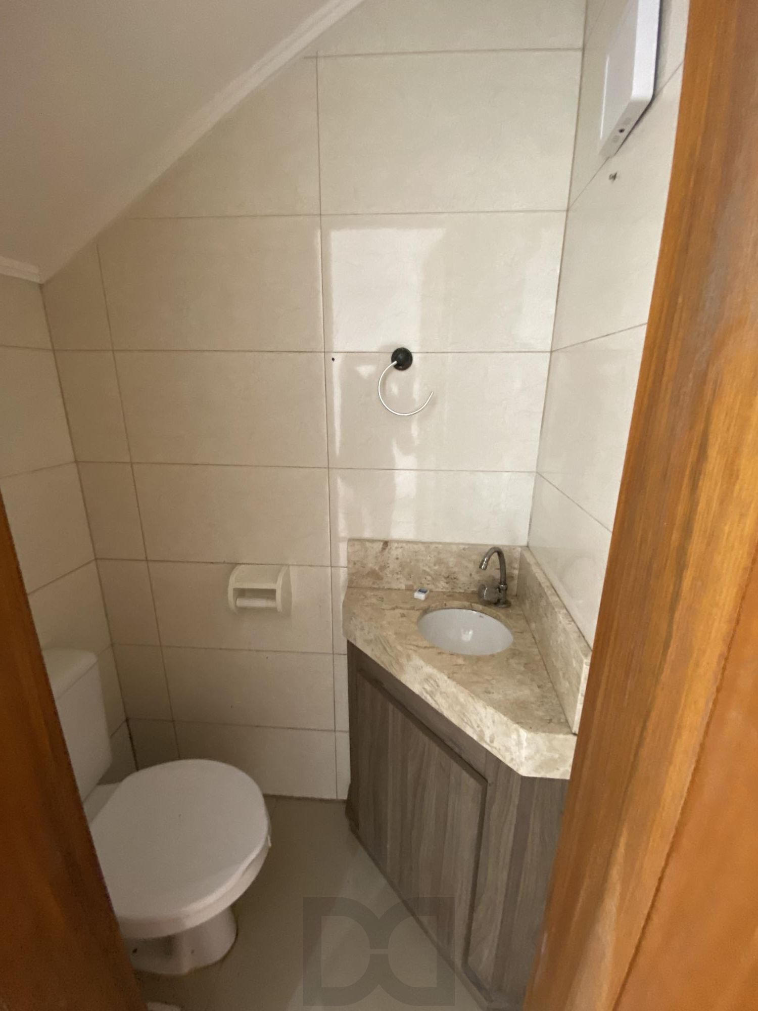 Sobrado com 2 Suítes, Sacada e Pátio com Teto Retrátil — foto 6