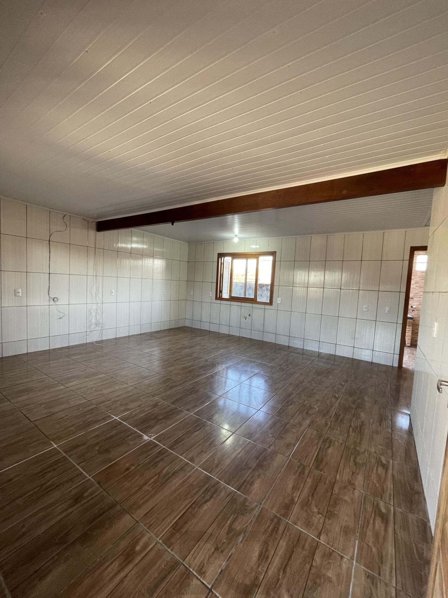 Excelente casa térrea com pátio e vaga para 2 carros! — foto 3