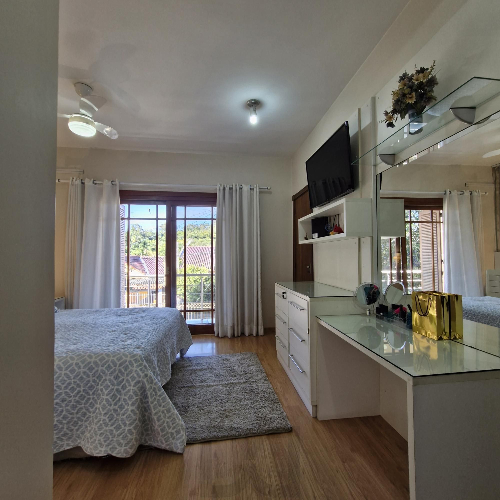 Excelente Sobrado no Jardim Itú Sabará com quatro Dormitórios sendo três Suites. — foto 26