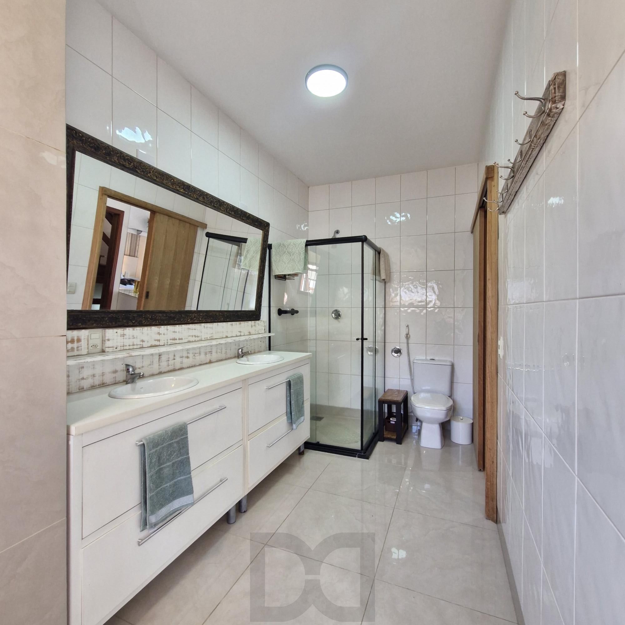 Excelente Sobrado no Jardim Itú Sabará com quatro Dormitórios sendo três Suites. — foto 23