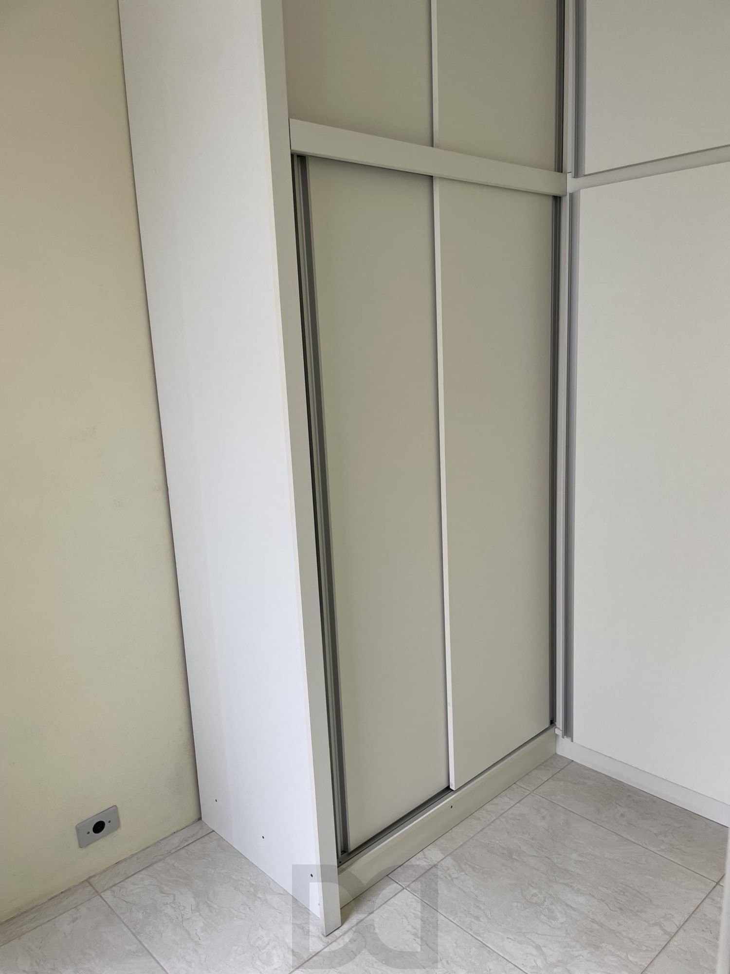 Apartamento no bairro Menino Deus com 3 dormitórios com vaga e elevador — foto 19