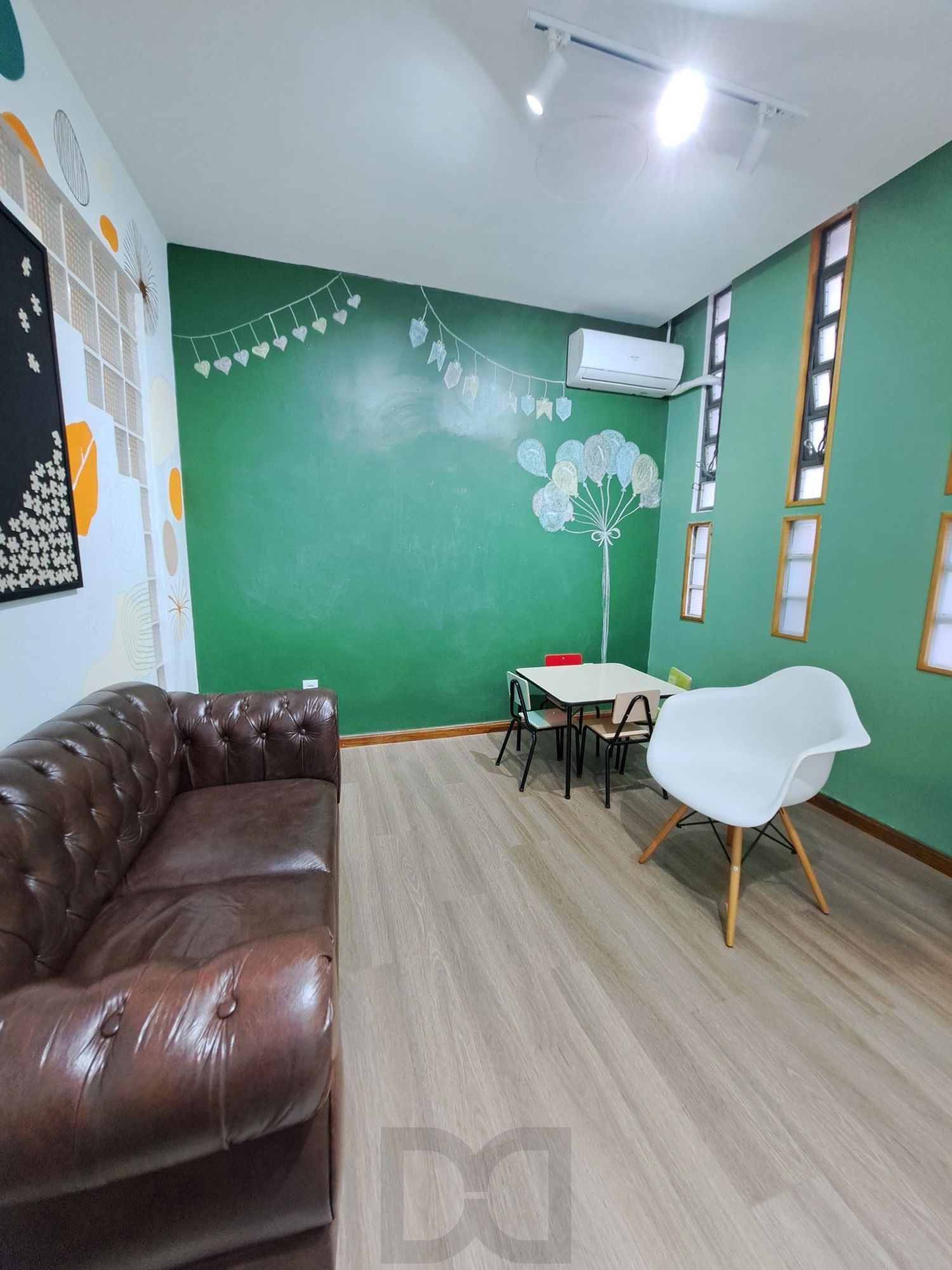 Sala/Loja montada para atendimento no Bom fim — foto 9