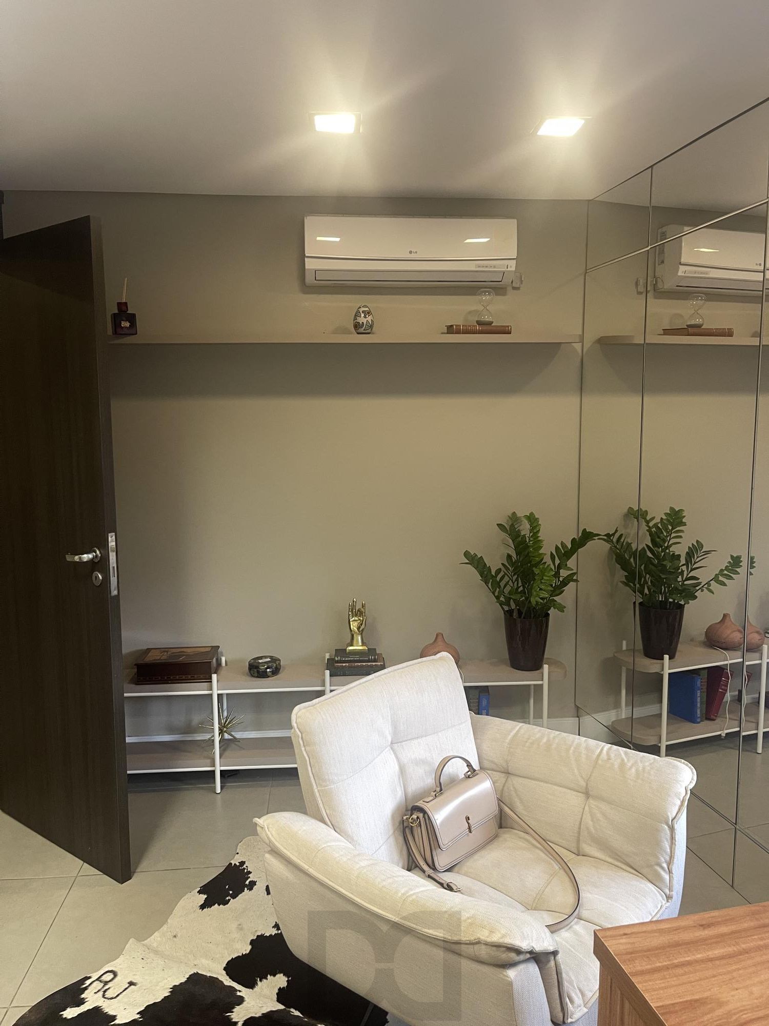 Ampla sala comercial com vaga de garagem escriturada — foto 38