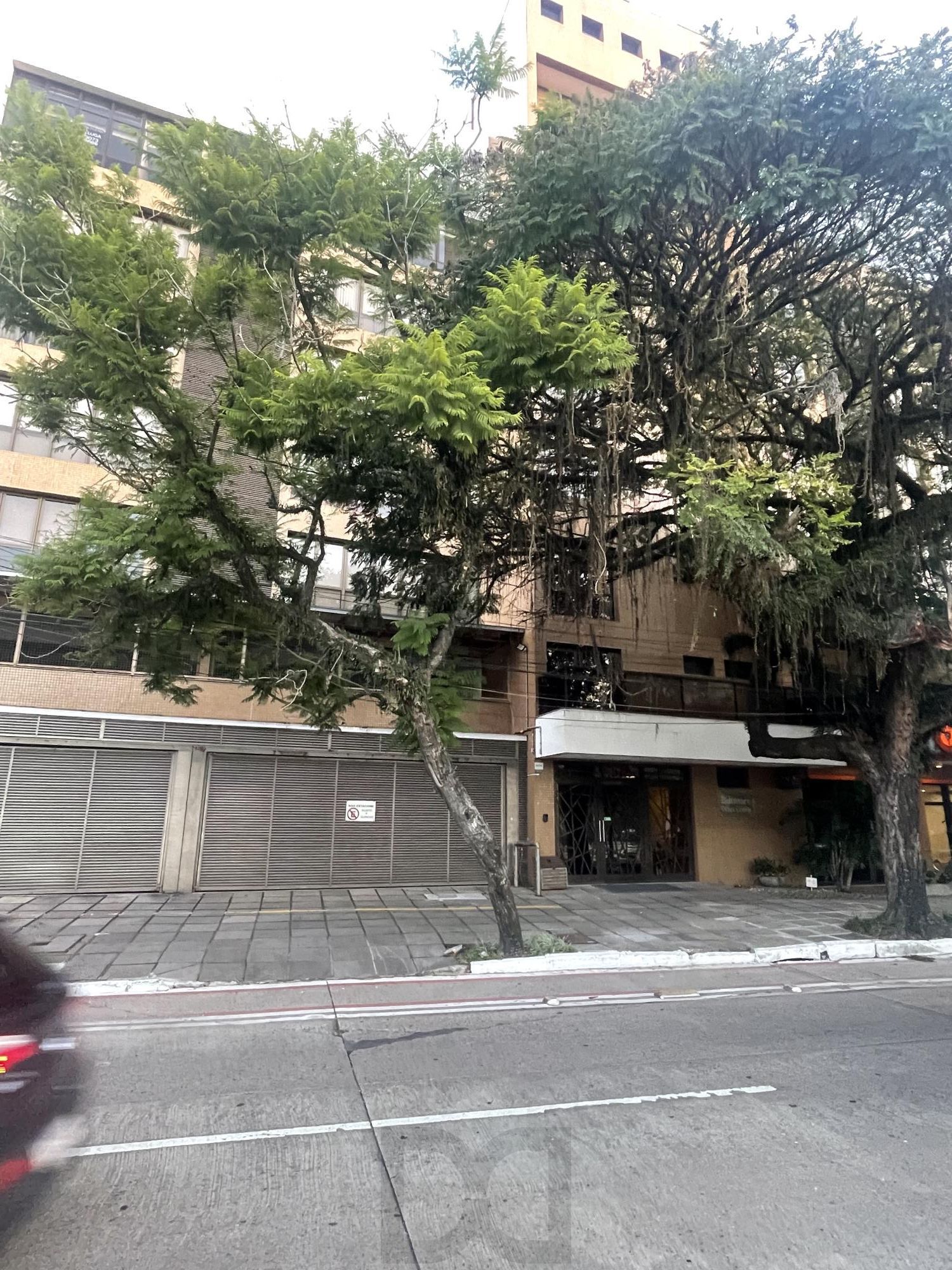 Ampla sala comercial com vaga de garagem escriturada — foto 2
