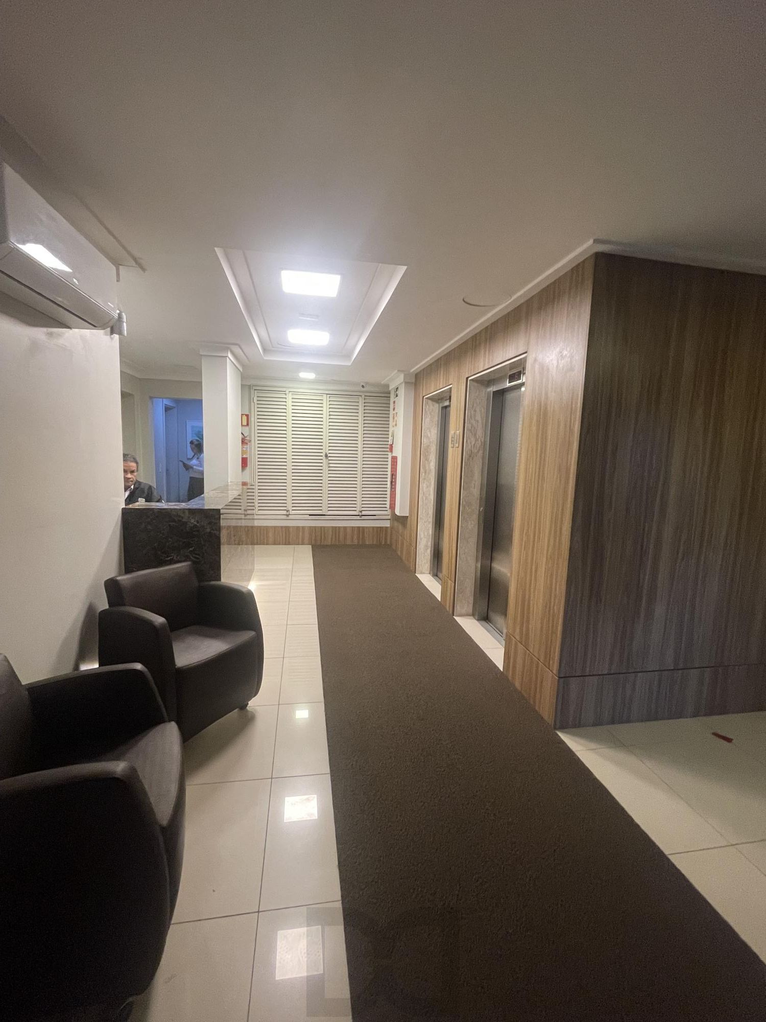 Ampla sala comercial com vaga de garagem escriturada — foto 5