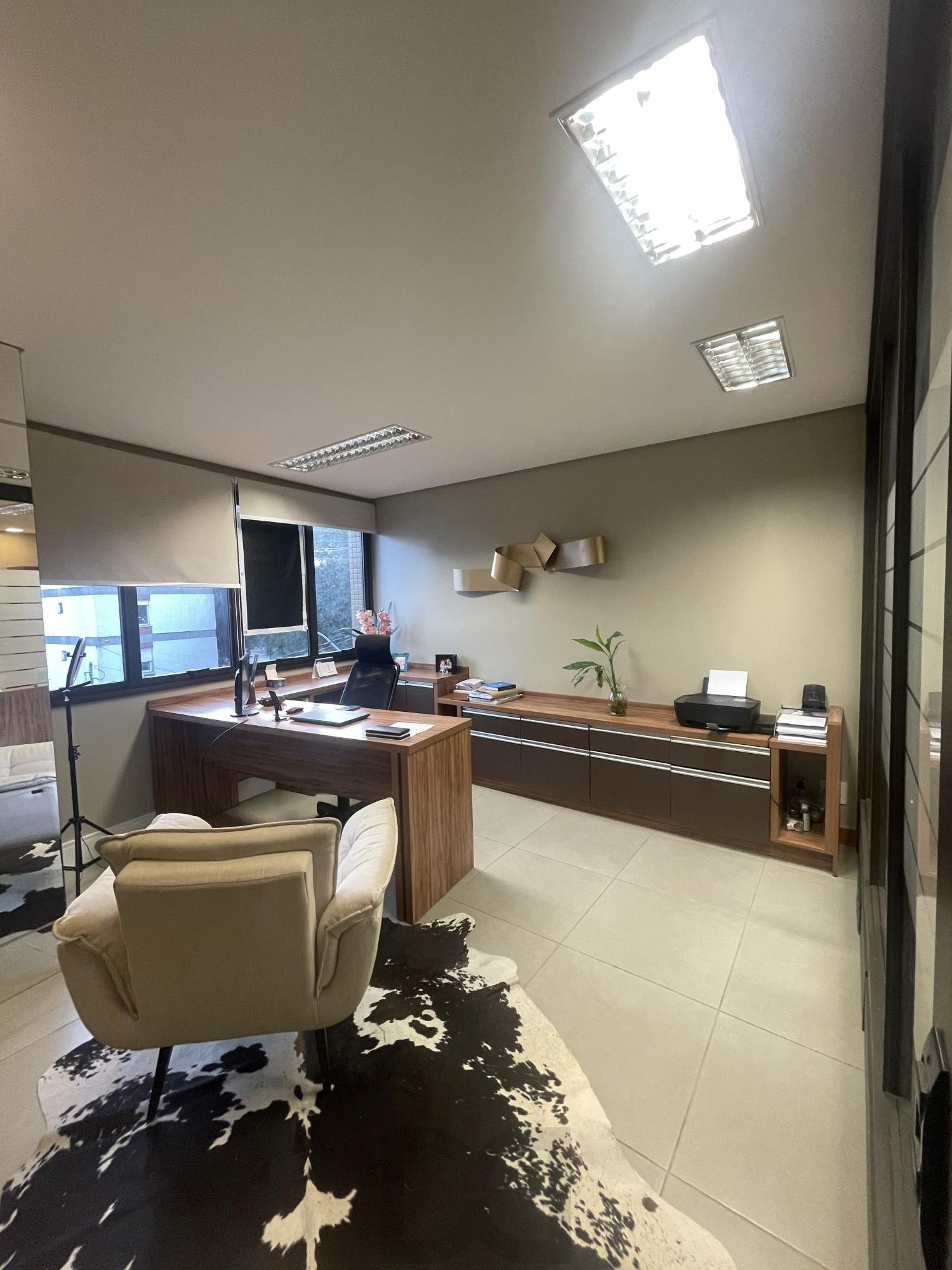 Ampla sala comercial com vaga de garagem escriturada — foto 23