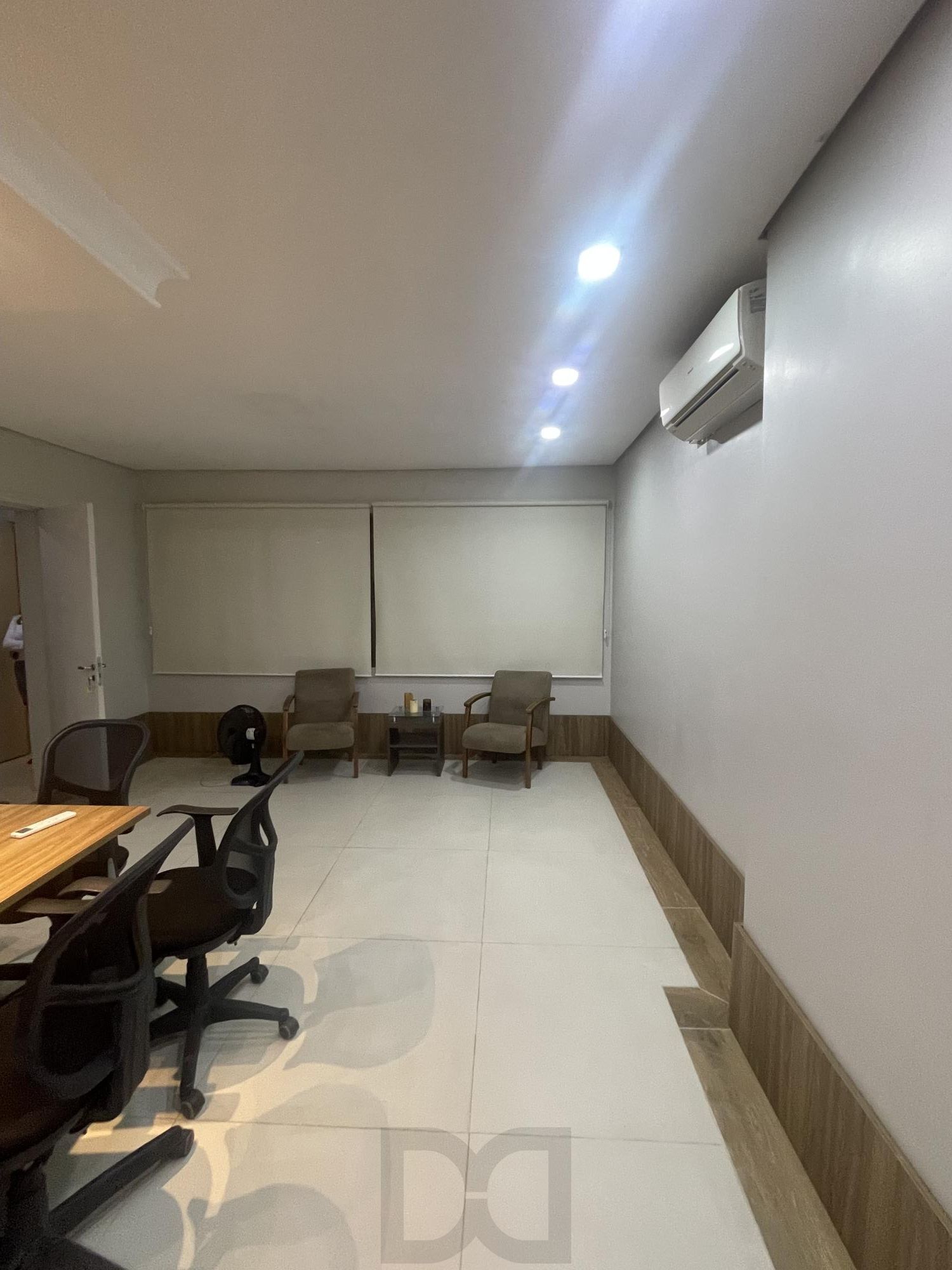 Ampla sala comercial com vaga de garagem escriturada — foto 12