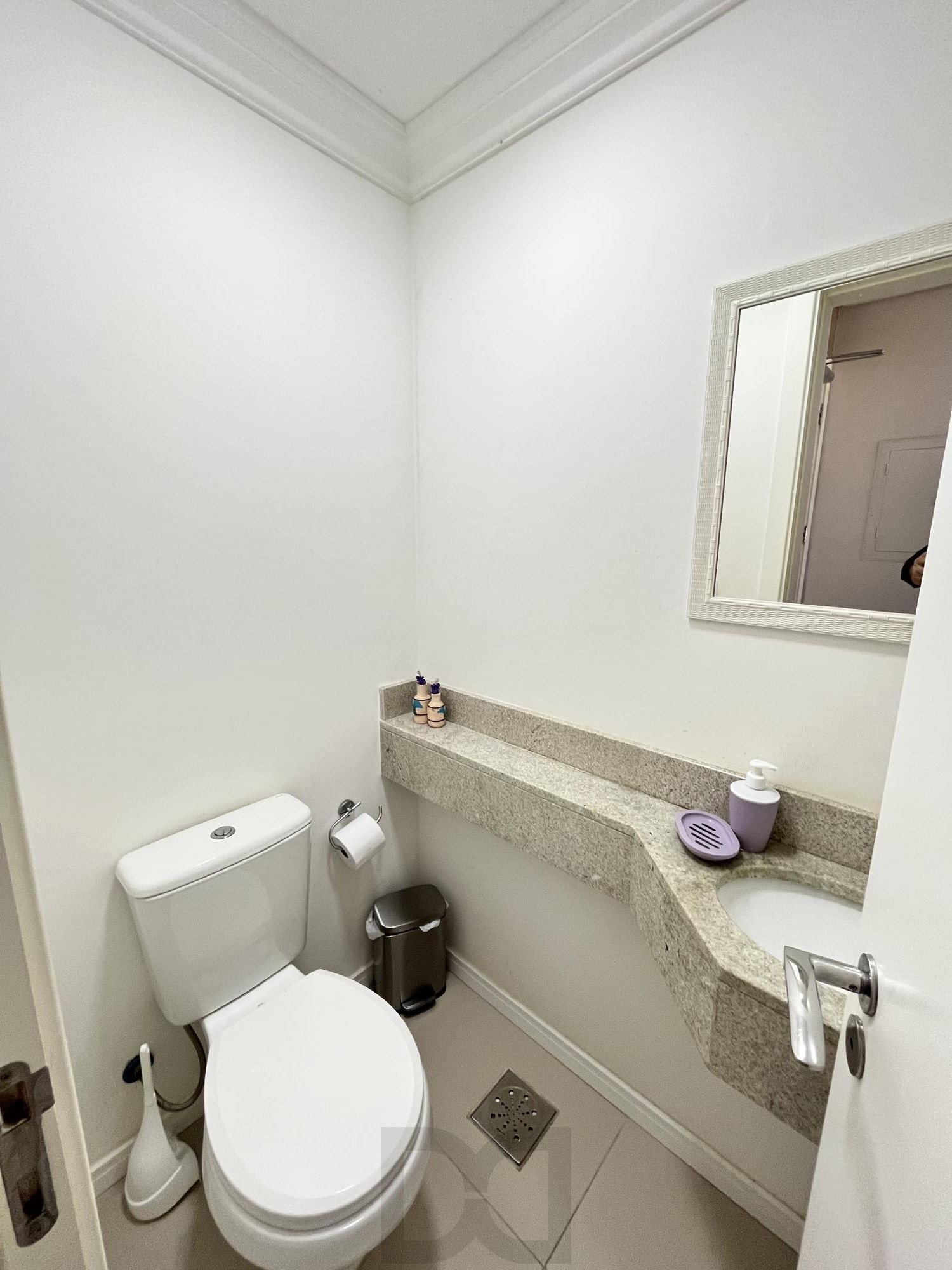 Apartamento de 3 quartos, 2 suítes e 2 vagas de garagem no Menino Deus em POA/RS — foto 3