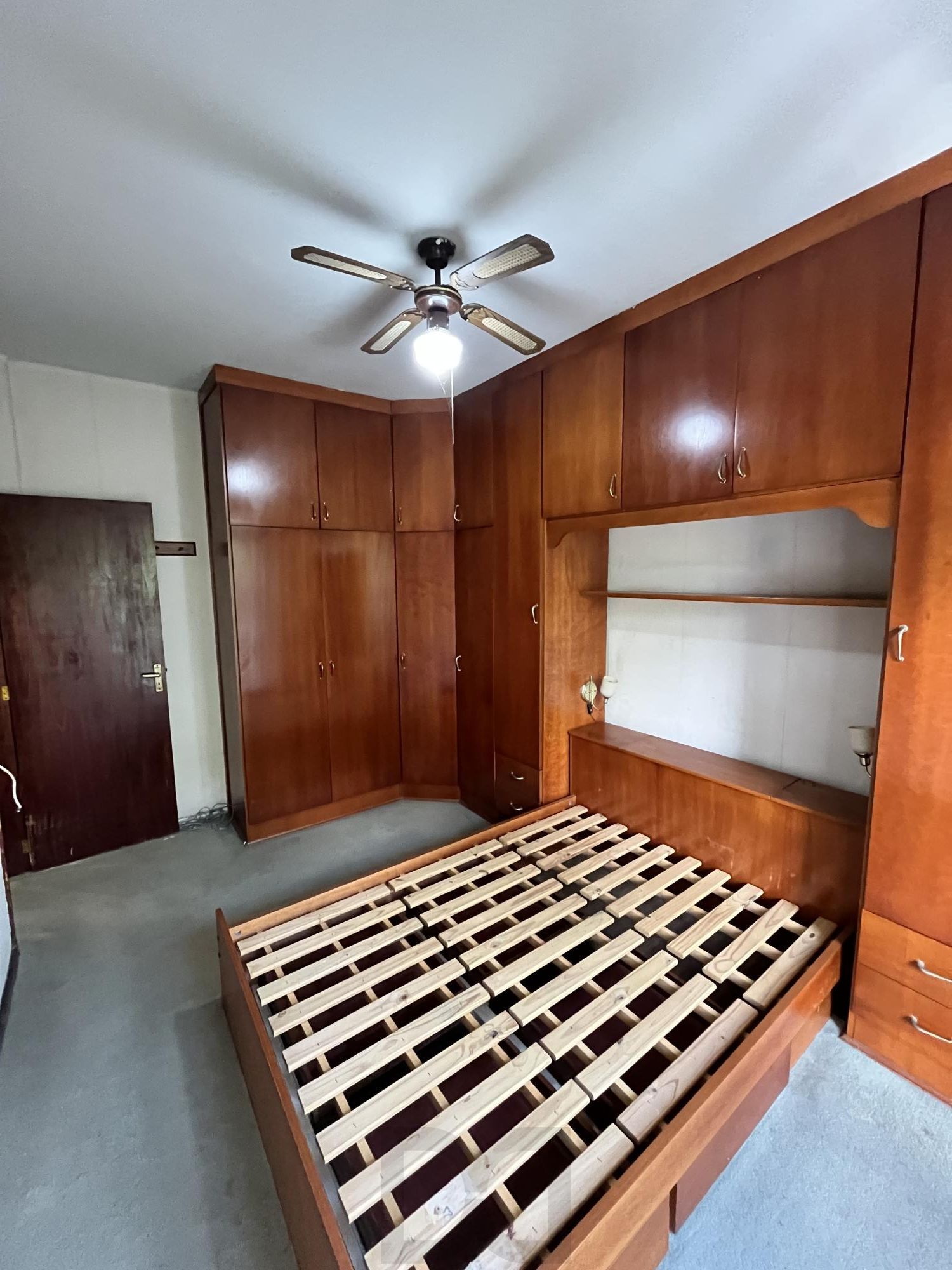 Apartamento de 2 quartos, lareira e dependência de empregada no bairro Floresta — foto 13