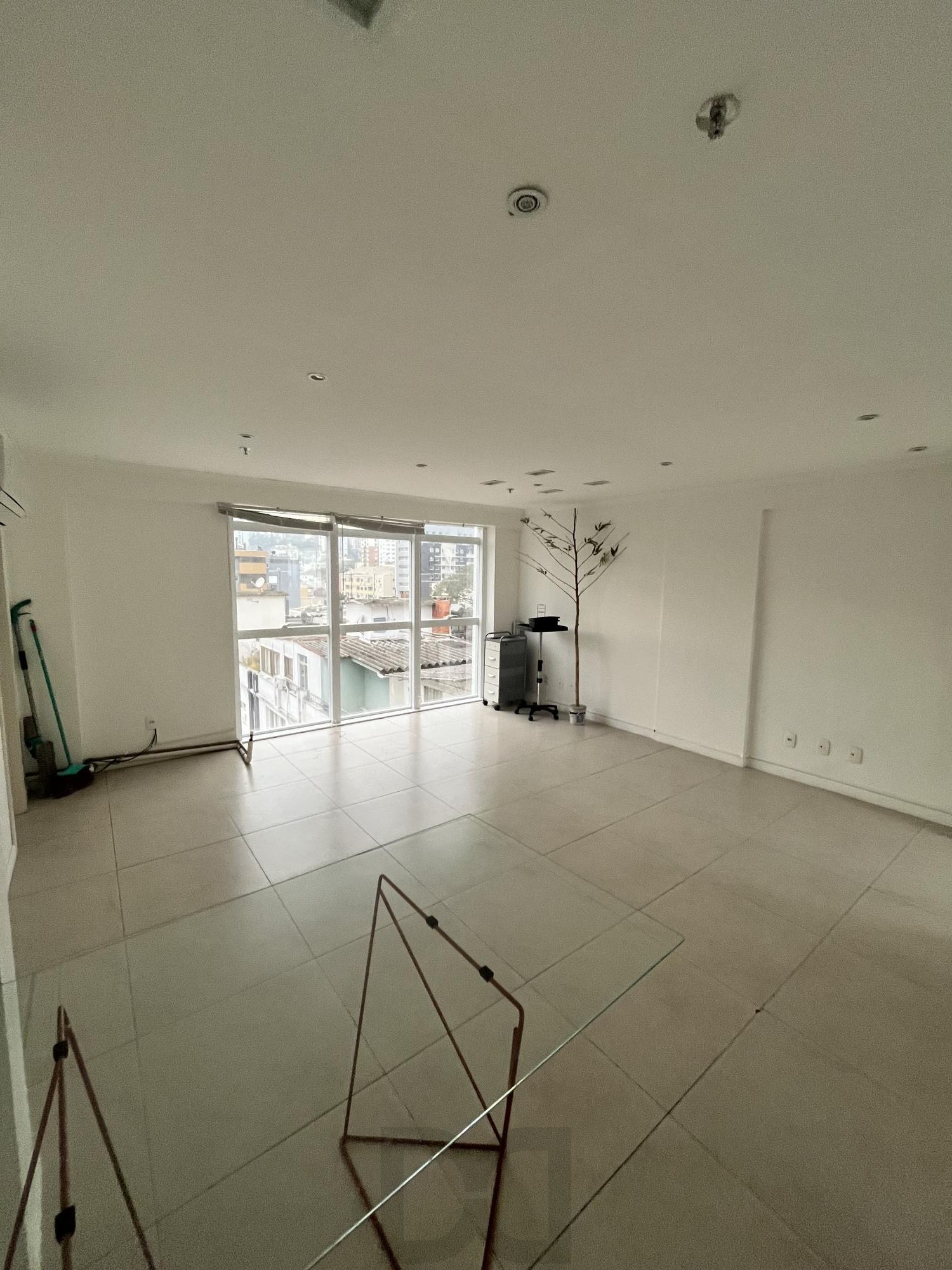 Sala comercial com 2 vagas de garagem escrituradas — foto 8