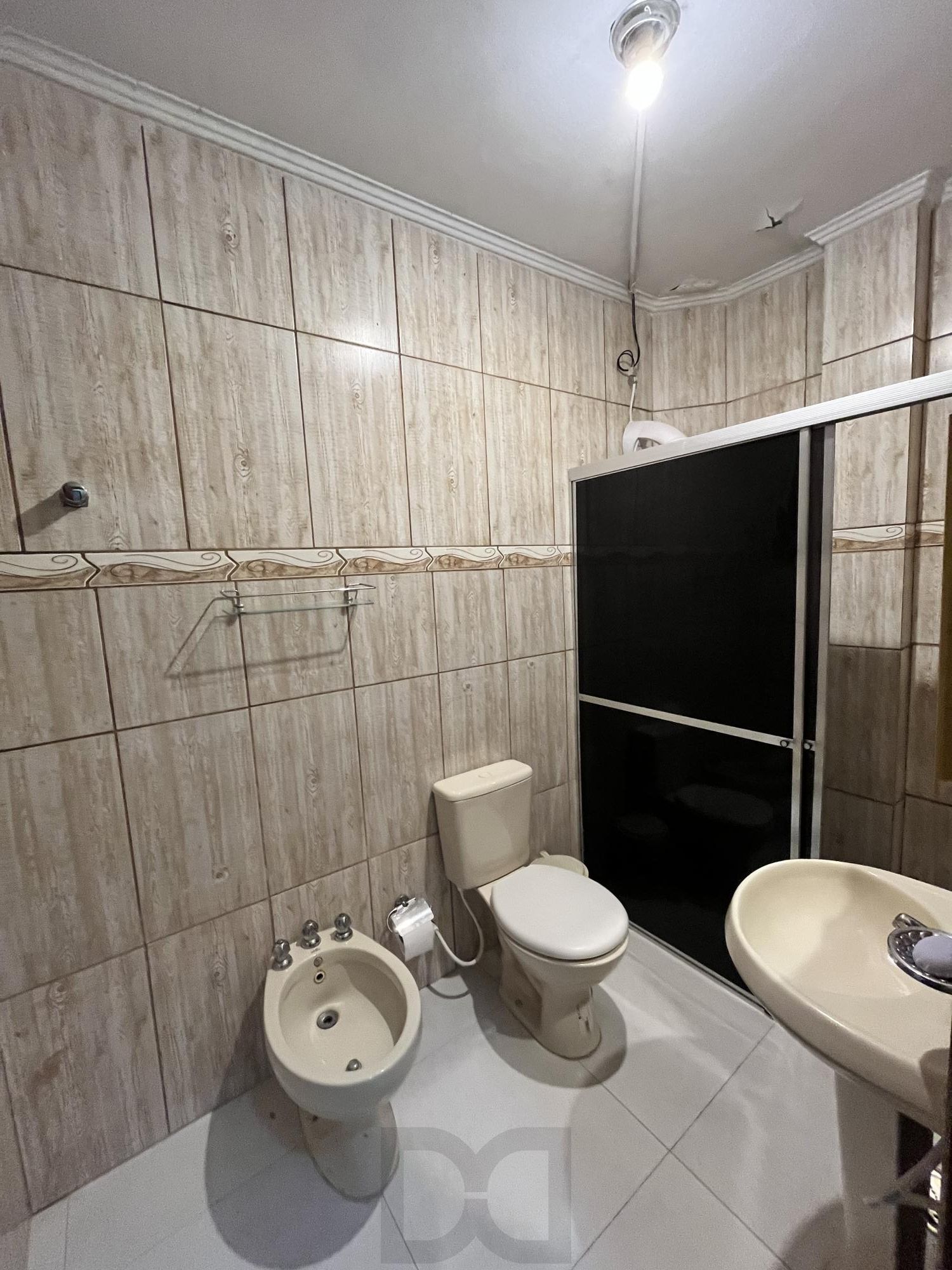 Apartamento de 2 quartos, lareira e dependência de empregada no bairro Floresta — foto 10