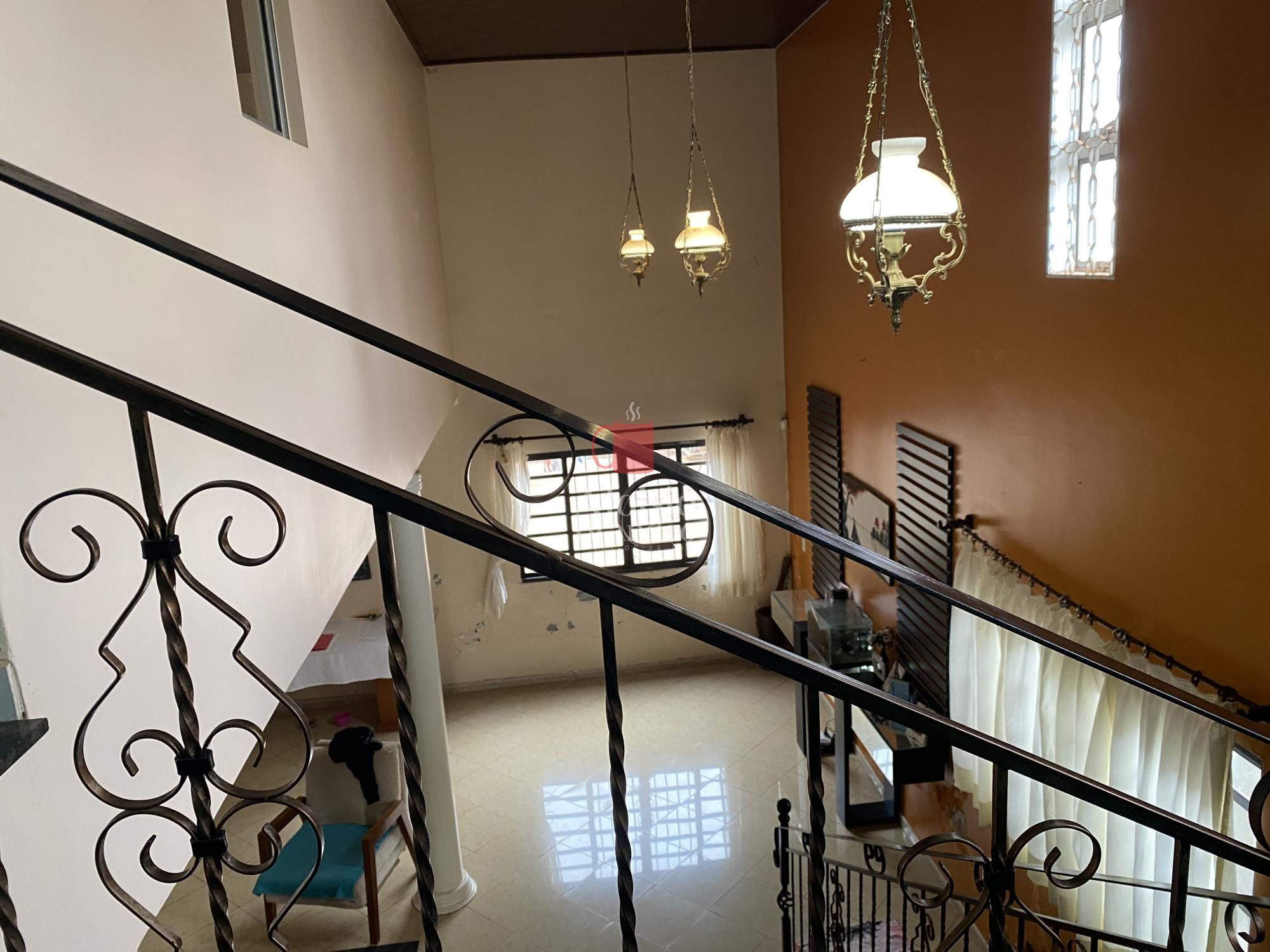 img275513605