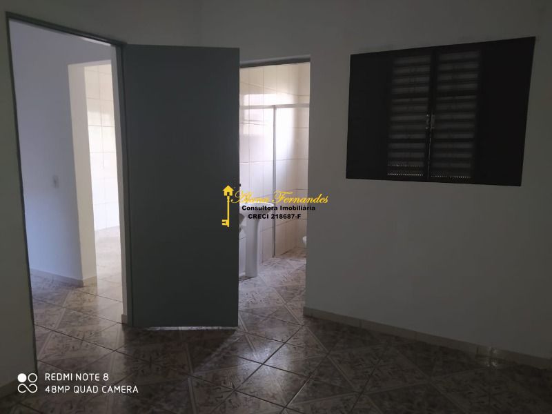 Casa à venda com 6 quartos, 221m² - Foto 42