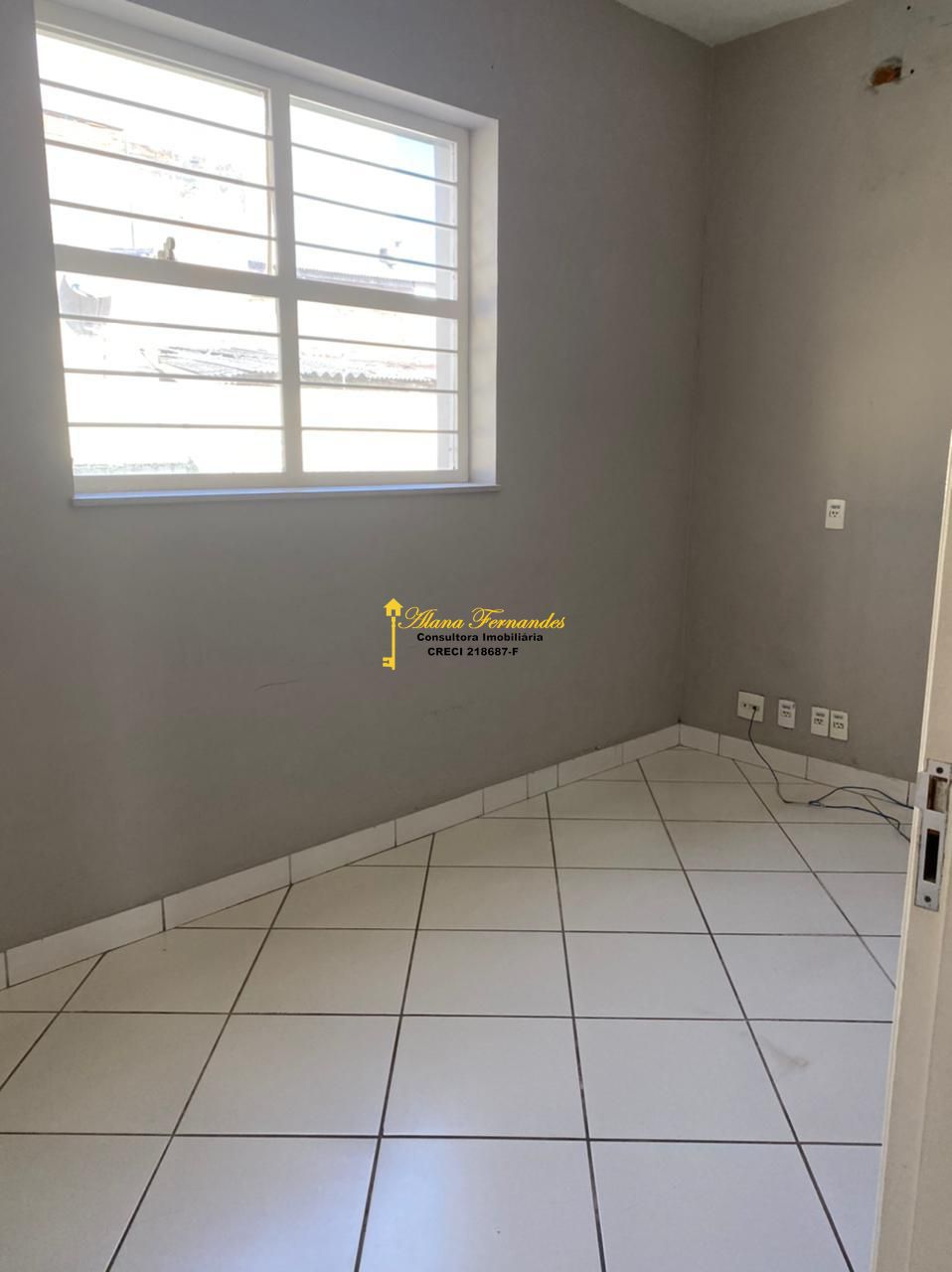 Loja-Salão para alugar com 7 quartos, 250m² - Foto 8