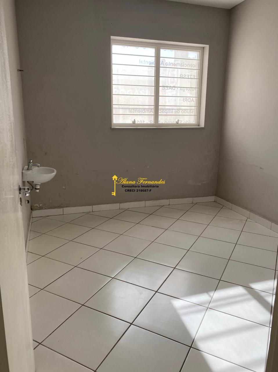 Loja-Salão para alugar com 7 quartos, 250m² - Foto 13