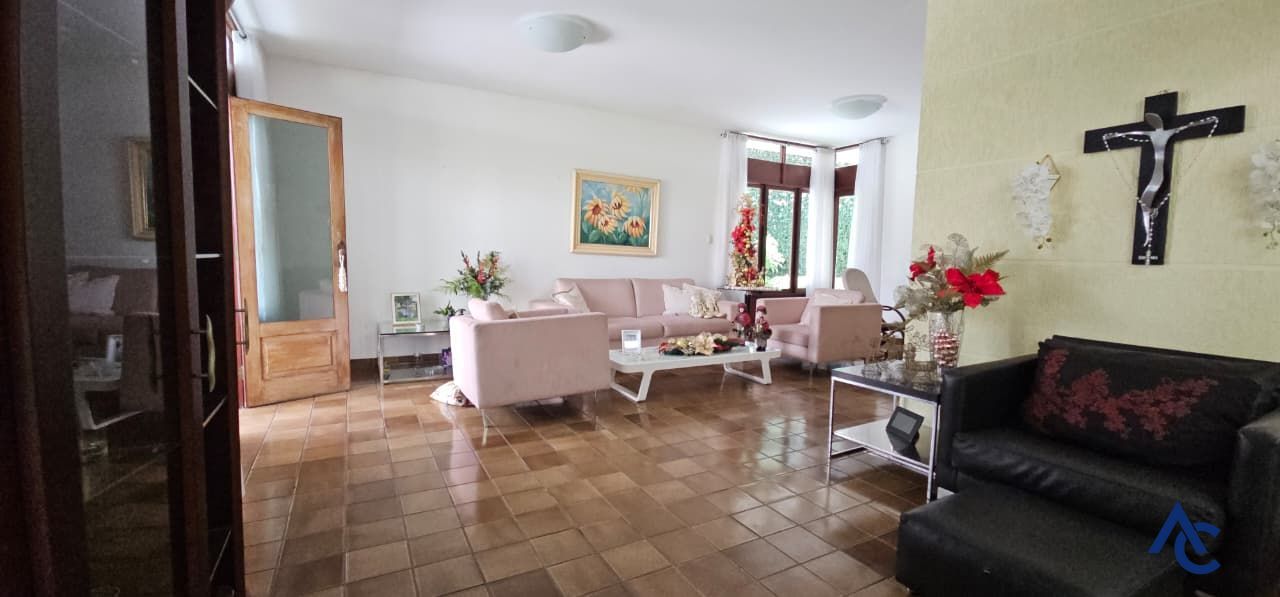 Casa, 4 quartos, 300 m² - Foto 9