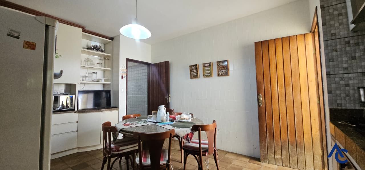 Casa, 4 quartos, 300 m² - Foto 20