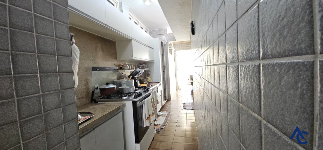 Casa, 4 quartos, 300 m² - Foto 23