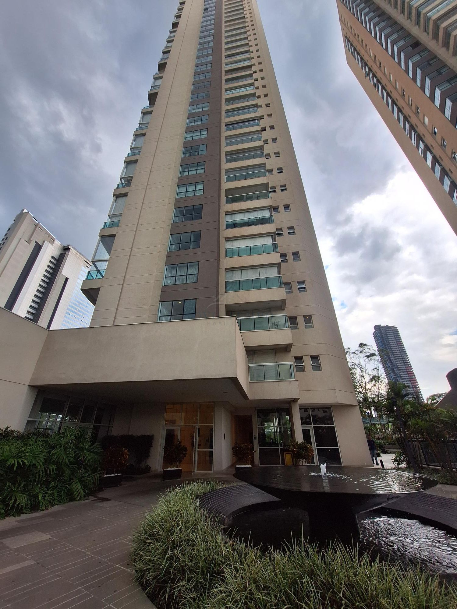 Apartamento, 3 quartos, 388 m² - Foto 1