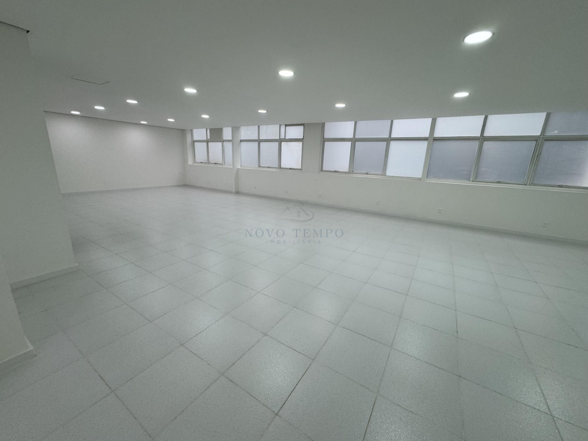 Sala-Conjunto, 195 m² - Foto 1