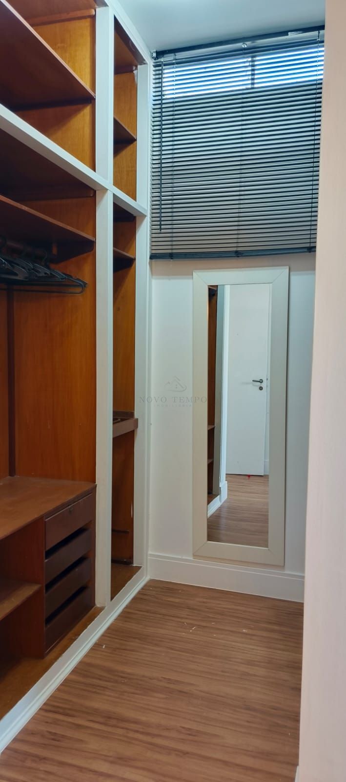 Casa, 4 quartos, 250 m² - Foto 13