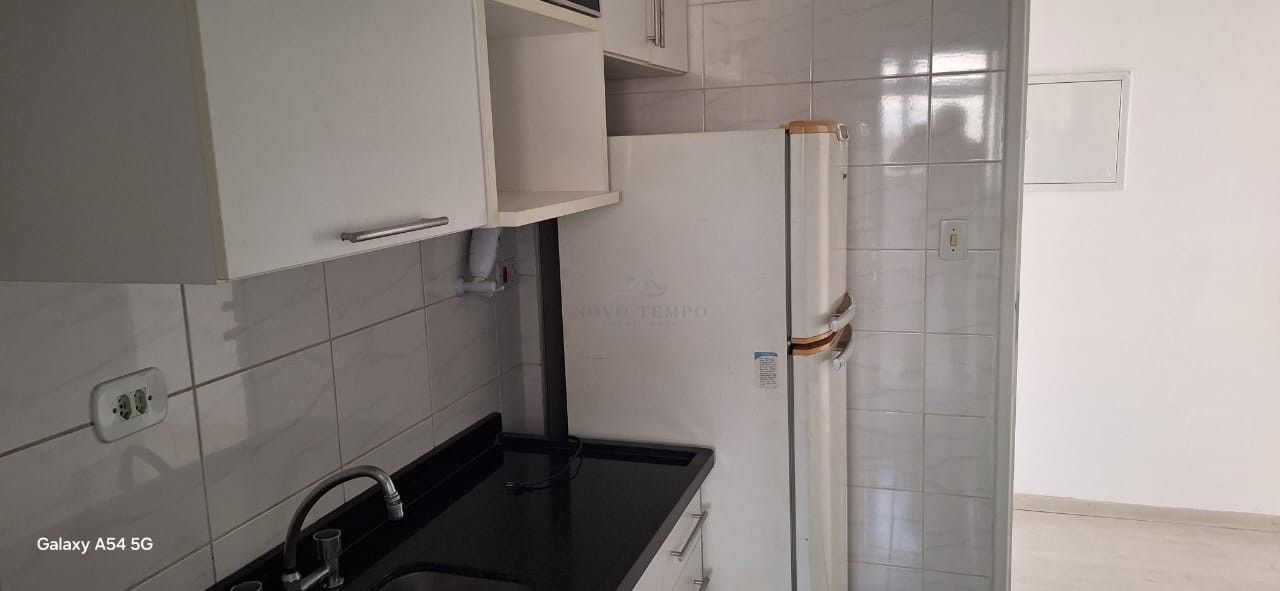 Apartamento para alugar com 3 quartos, 91m² - Foto 2