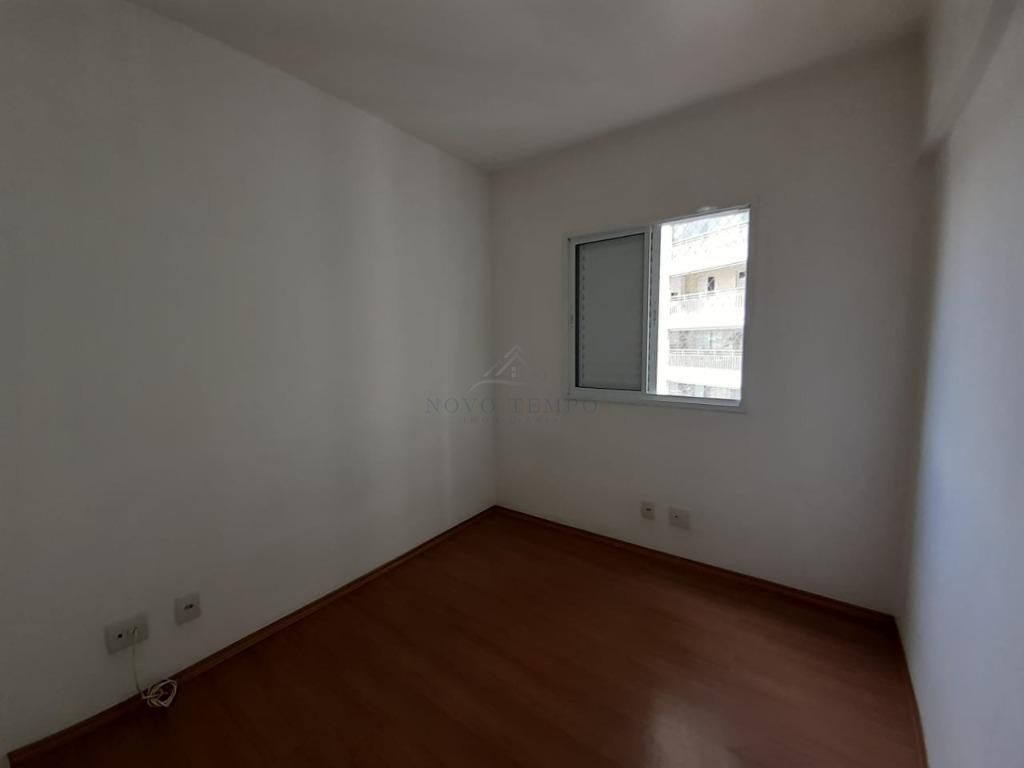 Apartamento para alugar com 3 quartos, 85m² - Foto 9