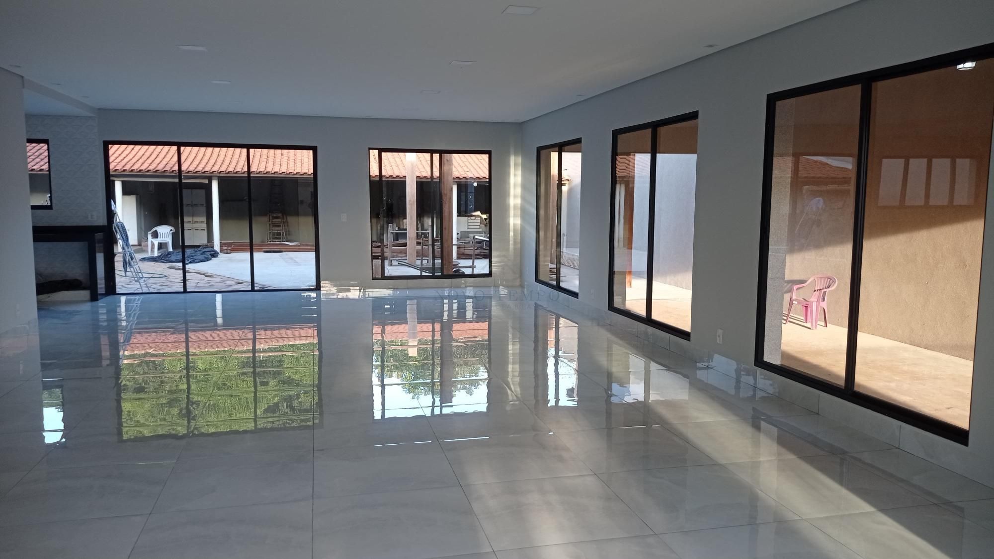Chácara, 4 quartos, 528 m² - Foto 3