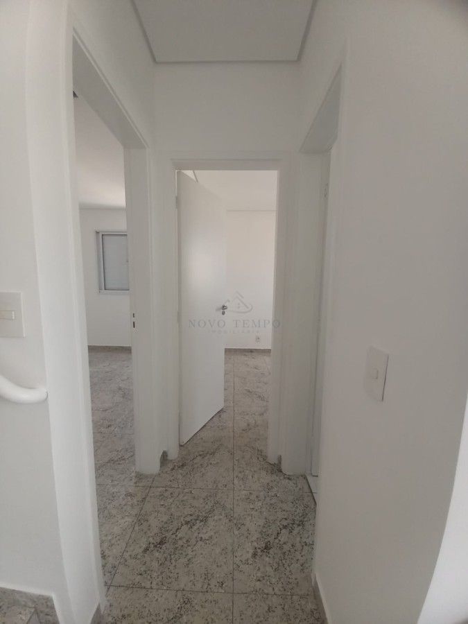 Apartamento para alugar com 2 quartos, 110m² - Foto 8