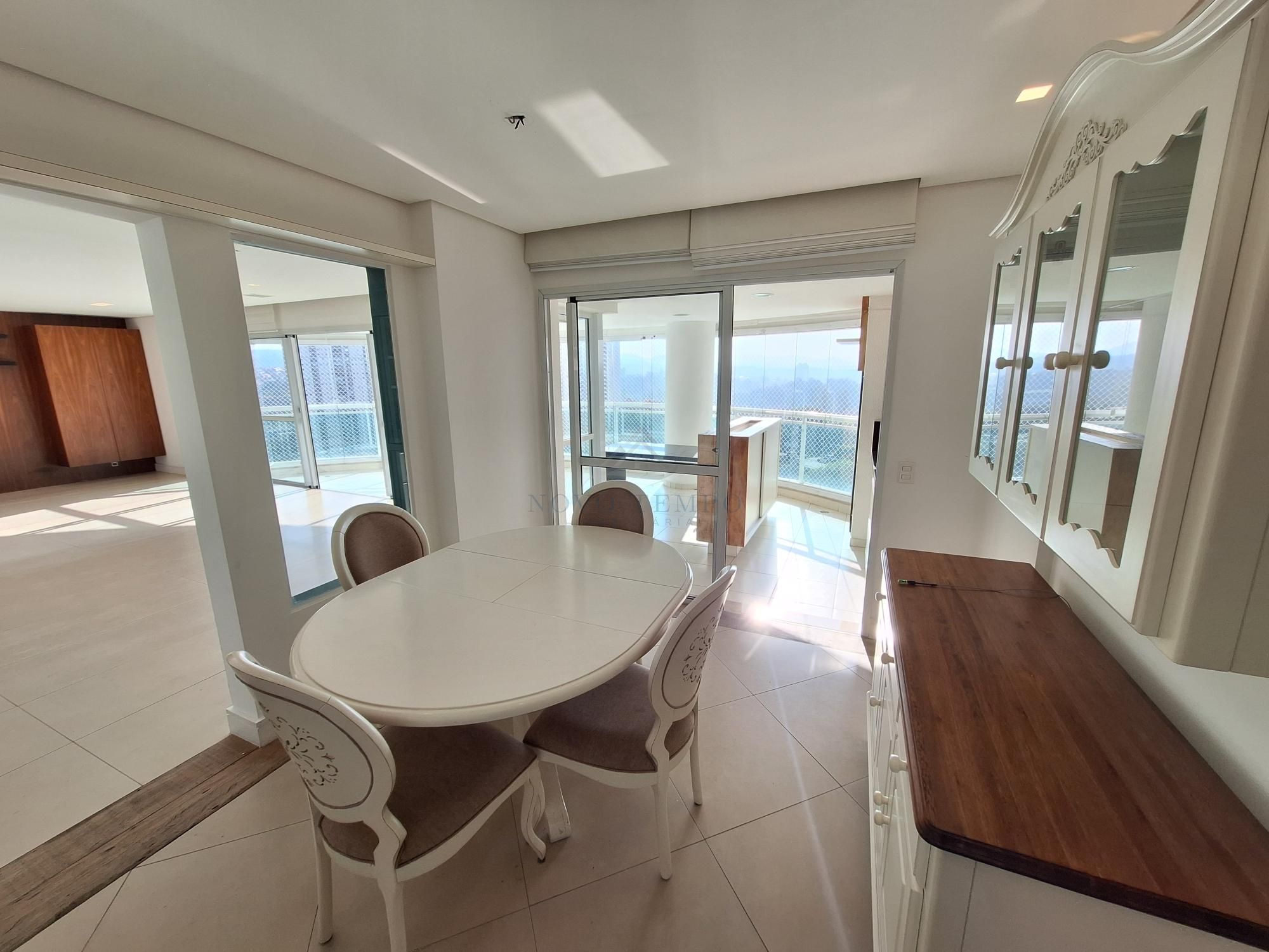 Apartamento, 3 quartos, 261 m² - Foto 17