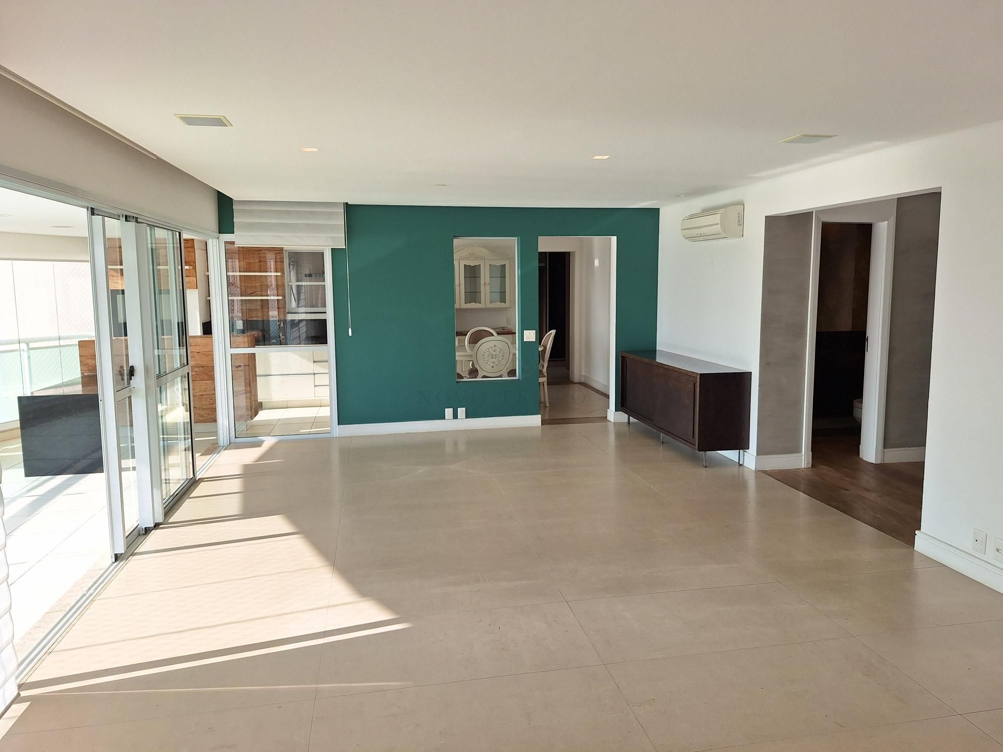 Apartamento, 3 quartos, 261 m² - Foto 1