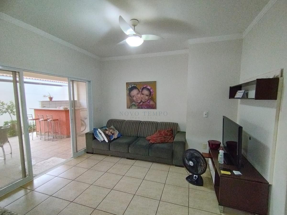 Casa, 3 quartos, 249 m² - Foto 3