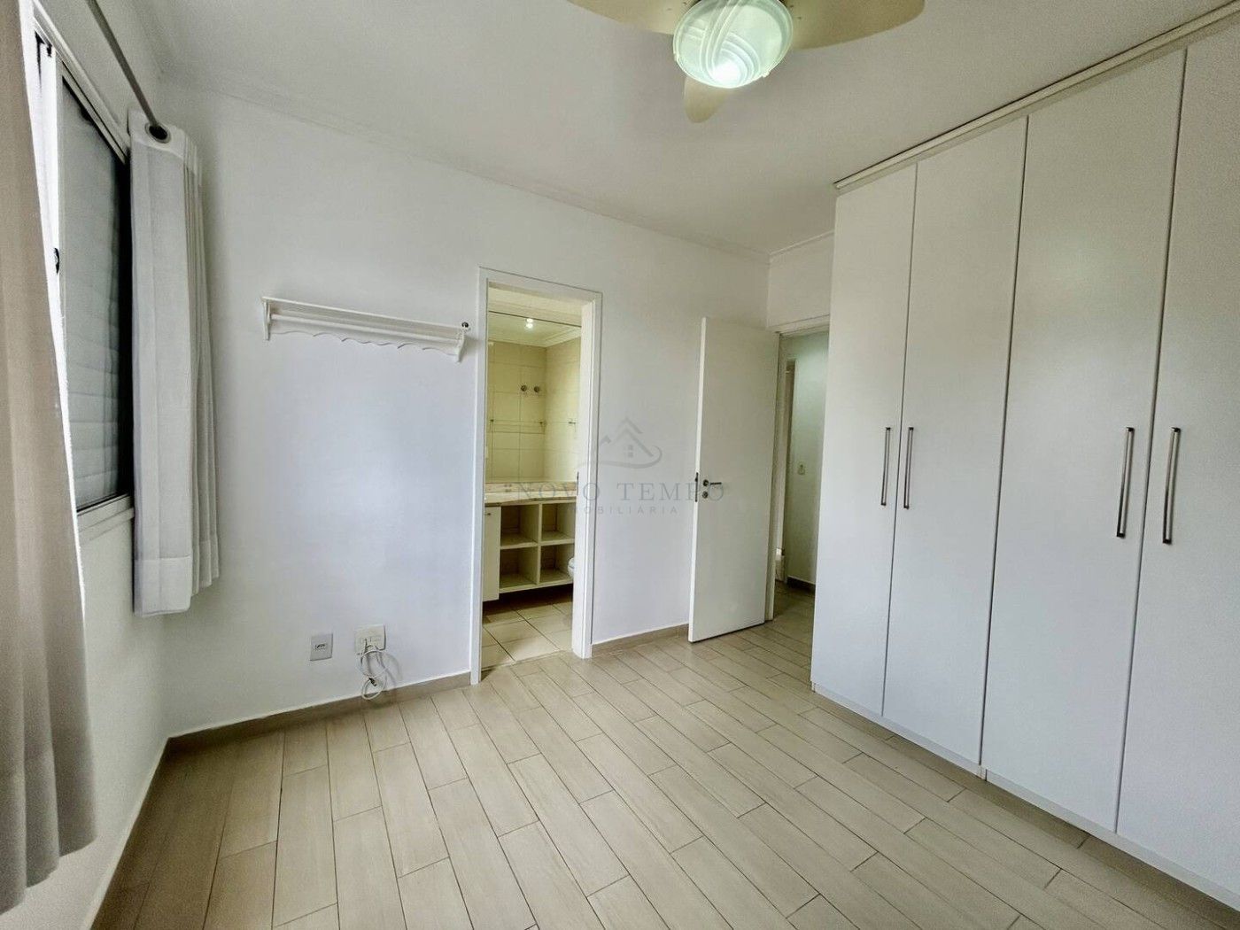 Apartamento para alugar com 3 quartos, 165m² - Foto 12